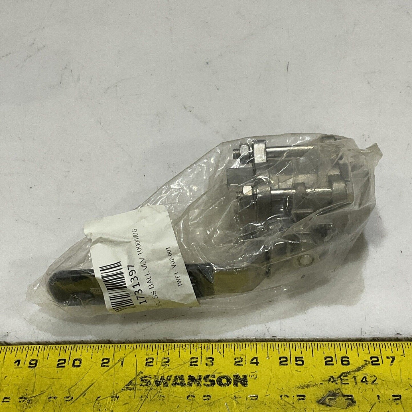 SVF FLOW CONTROLS 1000WG 3PC BALL VALVE 1" 1000#WOG CF8M C2H