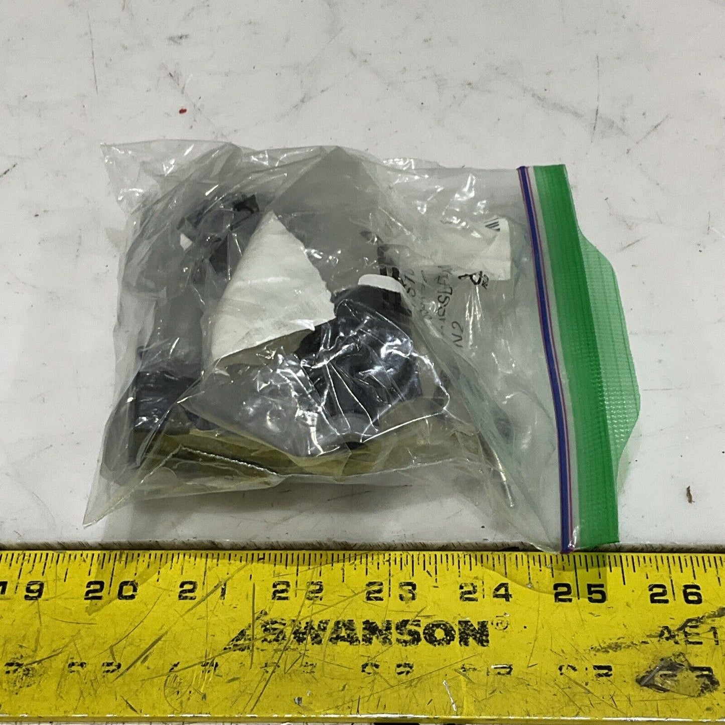 FESTO 539710 PLG SOCKET SCREW CONNECTER LOT OF 4 C2H