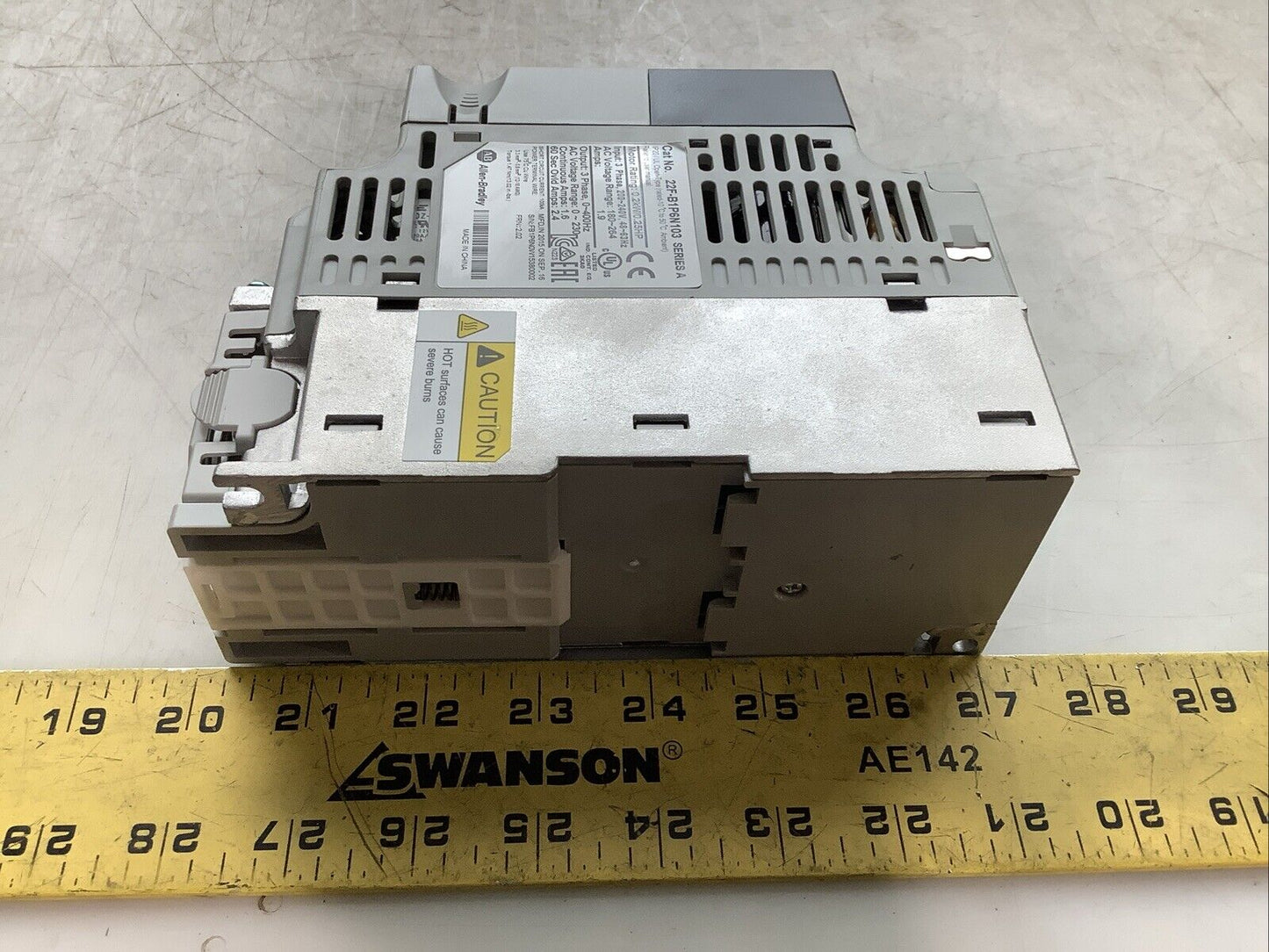 ALLEN BRADLEY 22F-B1P6N103 POWERFLEX 4M AC DRIVE 0.25HP 3PH 180-264VAC 1.9A C2H