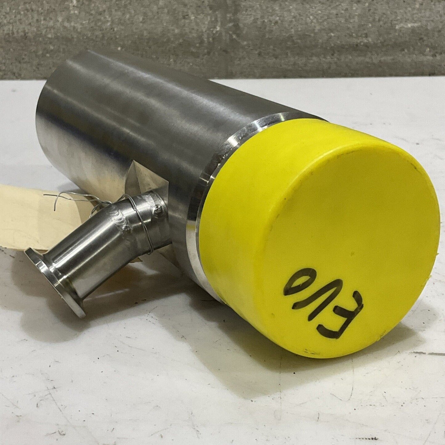 EV P275693/4 98915 FILLER PISTON BODY CYLINDER C2H