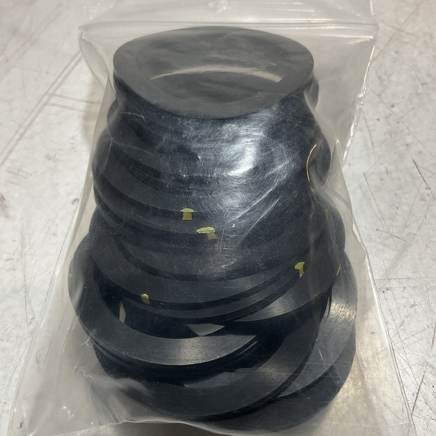 NEWMAN VITON 40-IV W/0 LIP GASKET SEAL 1-1/2IN LOT OF 125 C2H