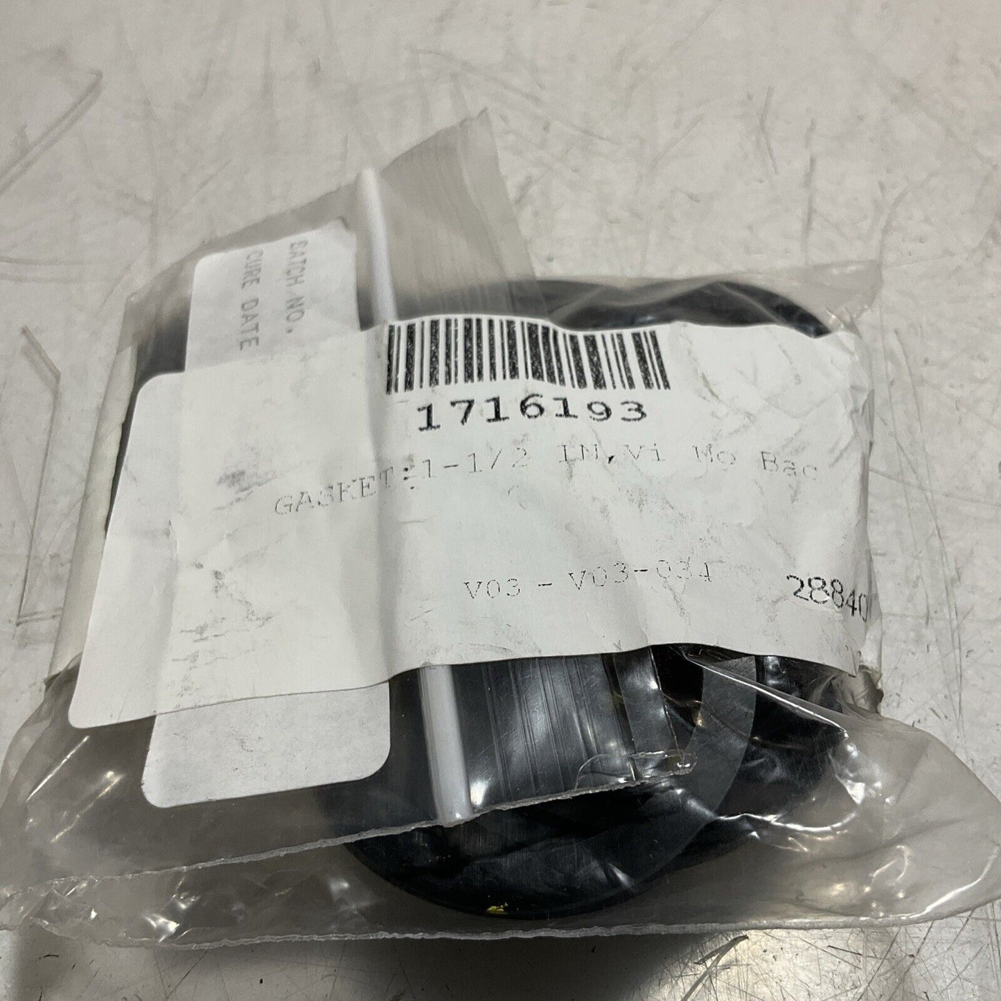 NEWMAN VITON 40-IV W/0 LIP GASKET SEAL 1-1/2IN LOT OF 125 C2H