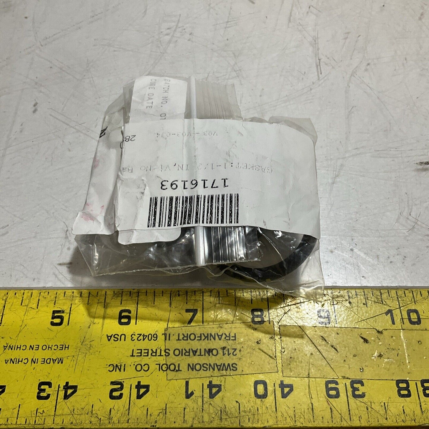 NEWMAN VITON 40-IV W/0 LIP GASKET SEAL 1-1/2IN LOT OF 125 C2H
