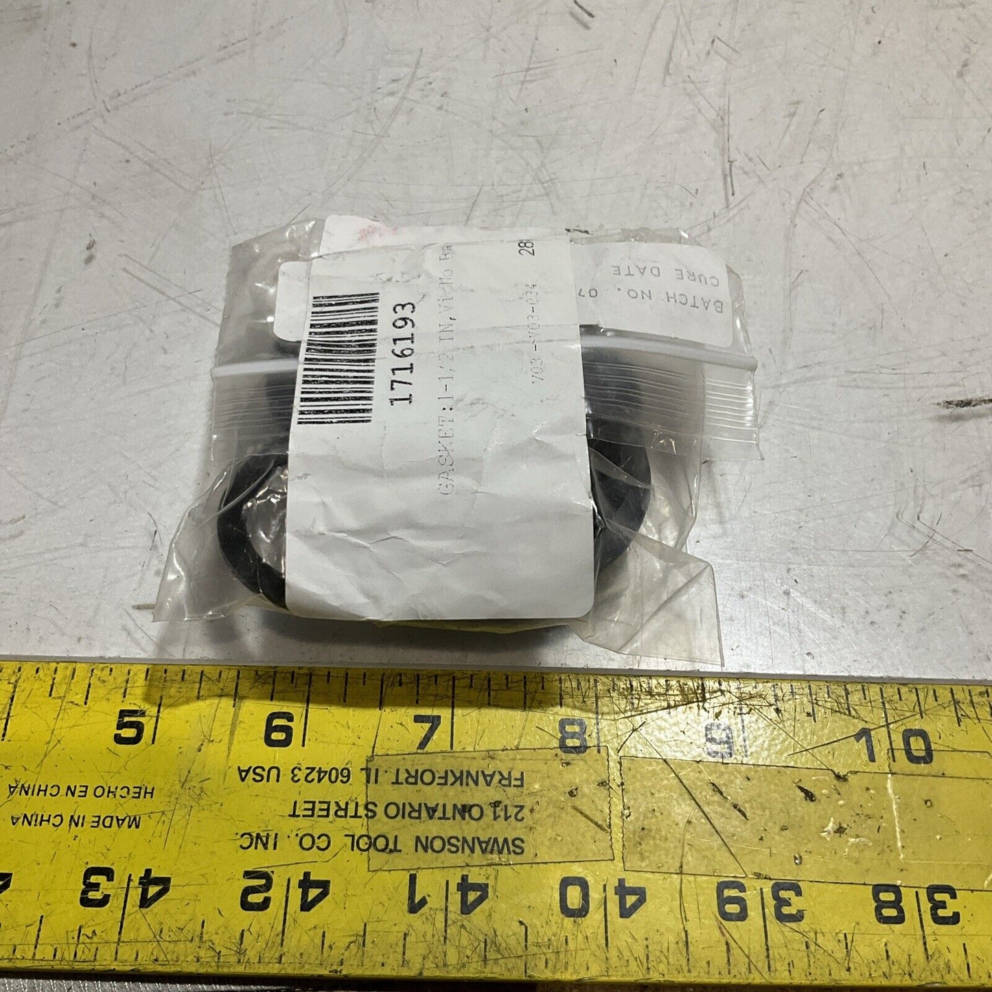 NEWMAN VITON 40-IV W/0 LIP GASKET SEAL 1-1/2IN LOT OF 125 C2H