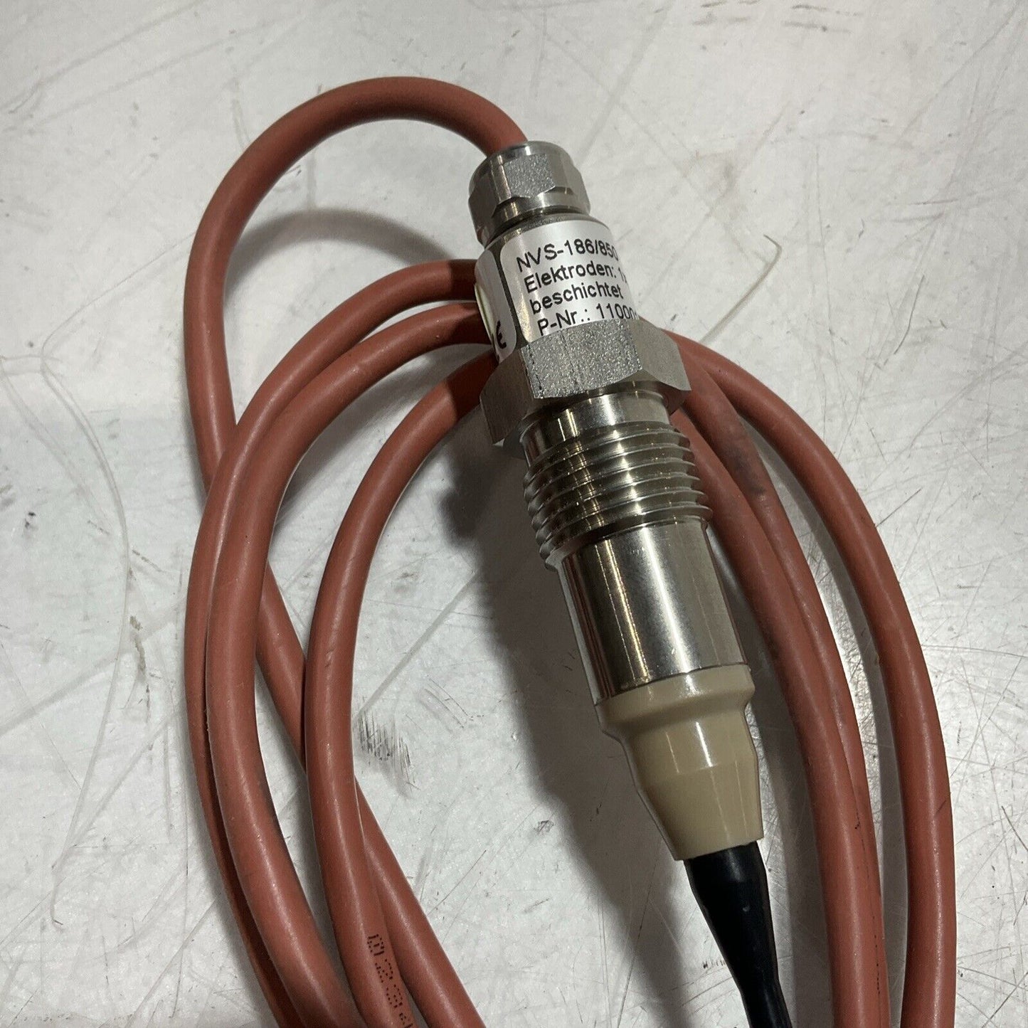 NEGELE NVS-186/850 110001559315 SWITCHED LEVEL SENSOR C2H