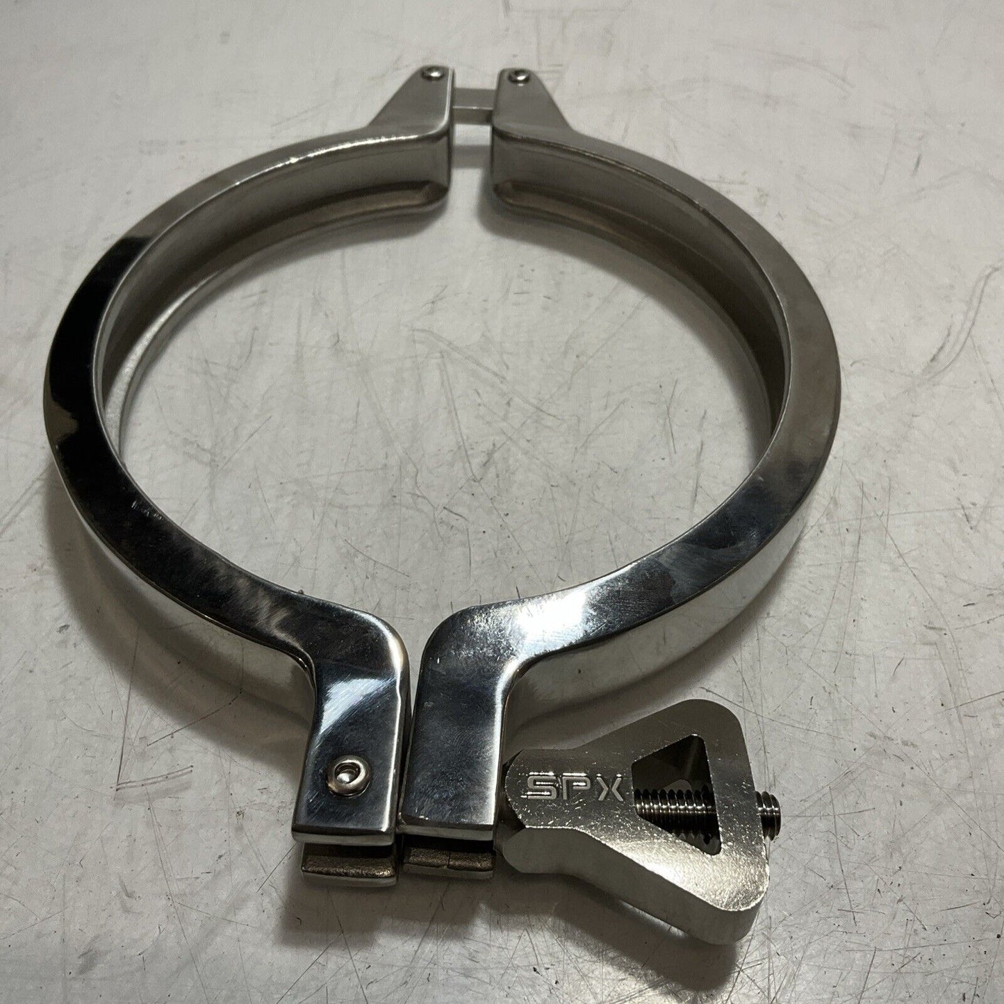 SPX 26786 CLAMP 119-71 13MHHM-7 6.0" 304SS LOT OF 2 C2H