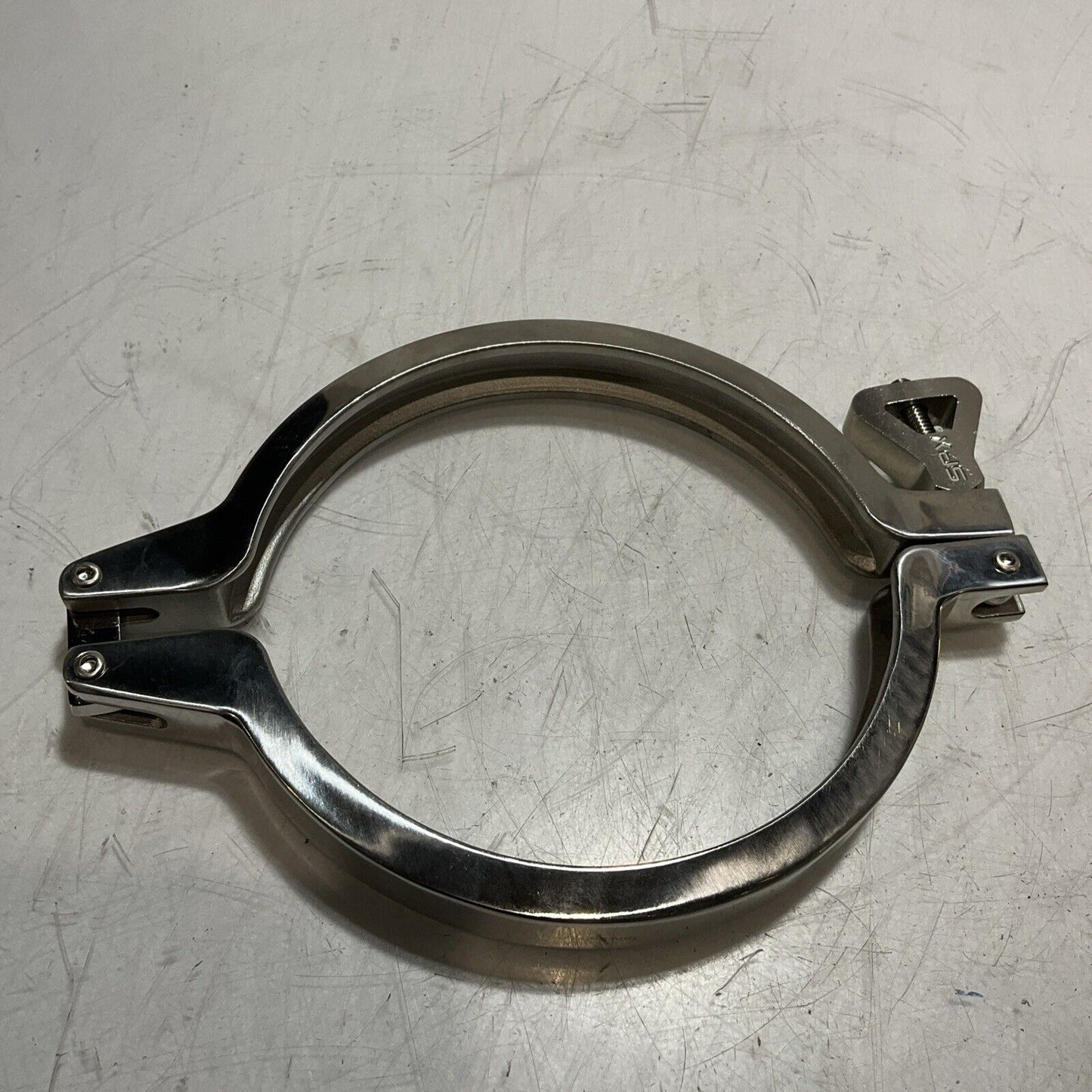 SPX 26786 CLAMP 119-71 13MHHM-7 6.0" 304SS LOT OF 2 C2H
