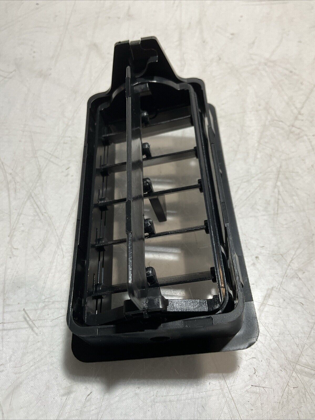 KUBOTA 3F760-56050 ASSY GRILLE LOT OF 2 K6U
