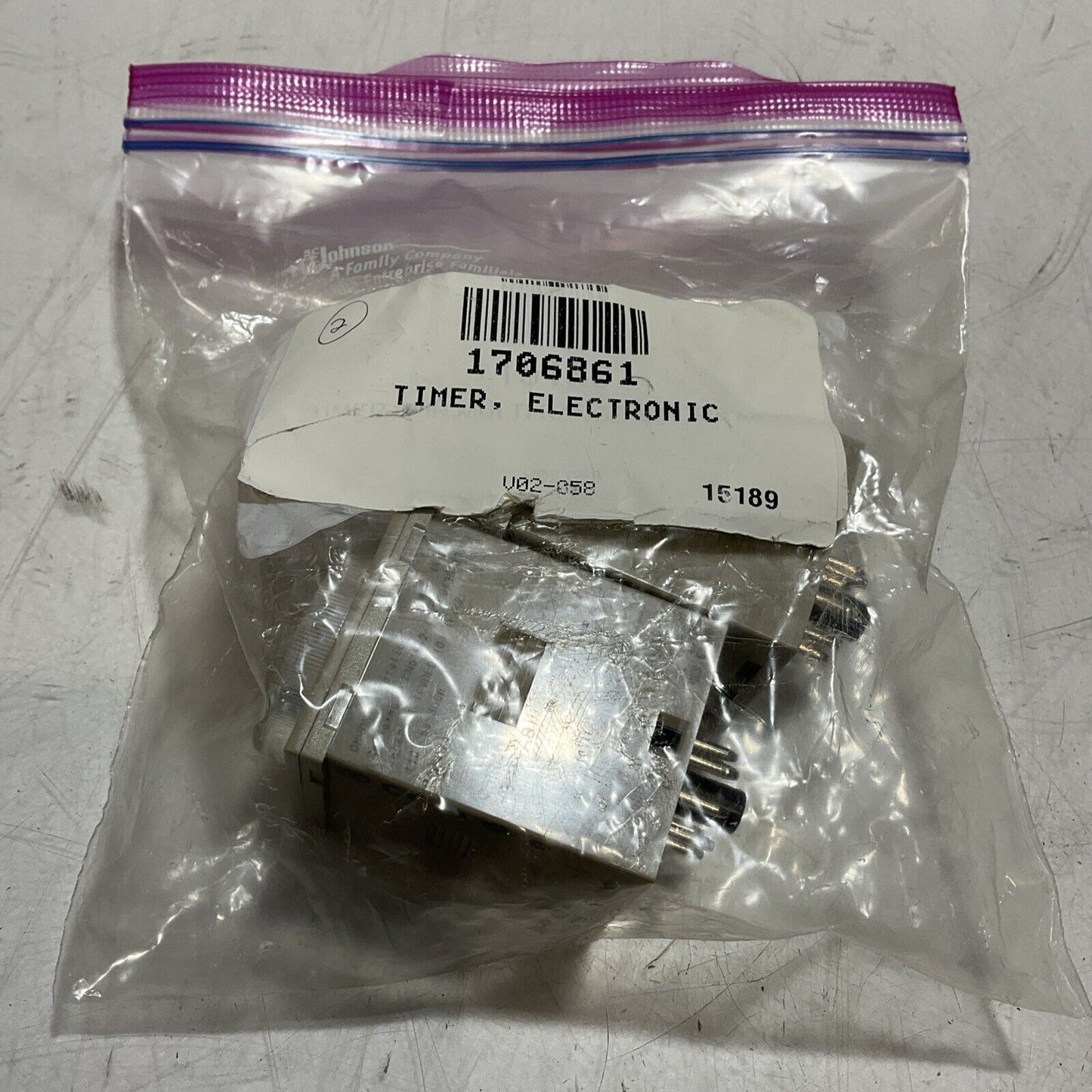 OMRON H3CR-A8 ELECTRIC TIMER LOT OF 2 C2H