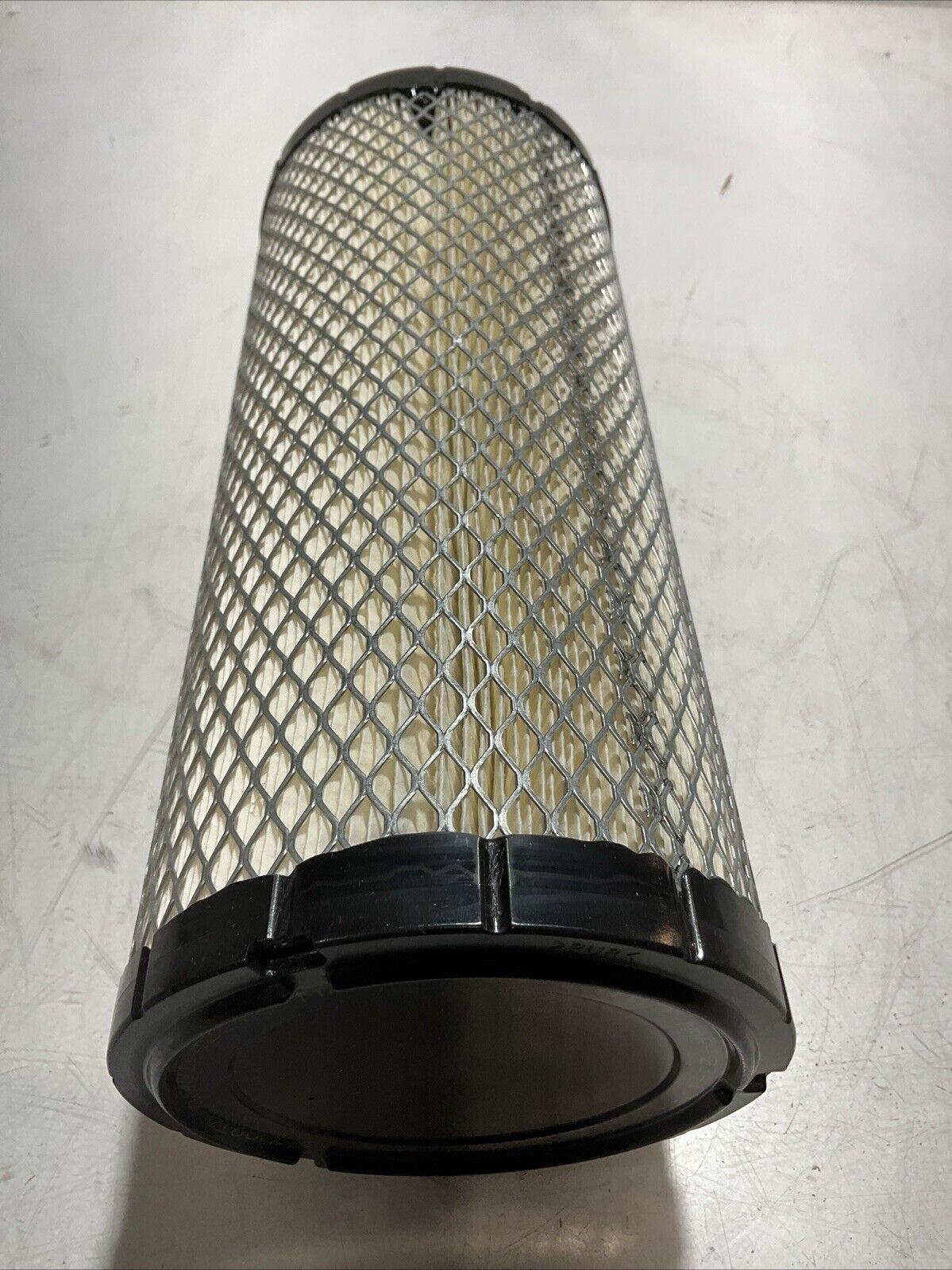 KUBOTA R1401-42270 OUTER AIR FILTER ELEMENTS ASSEMBLY K6U