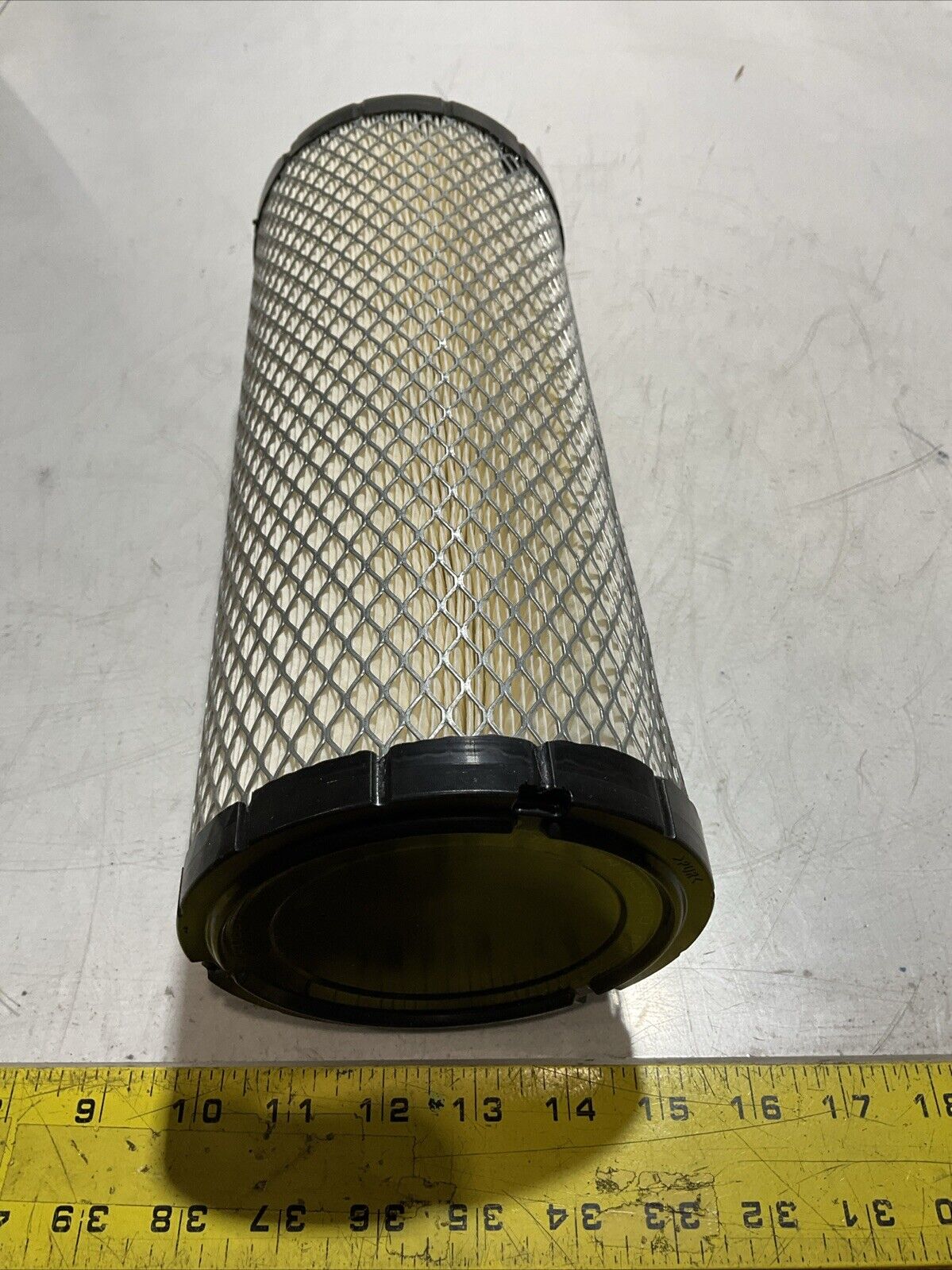 KUBOTA R1401-42270 OUTER AIR FILTER ELEMENTS ASSEMBLY K6U