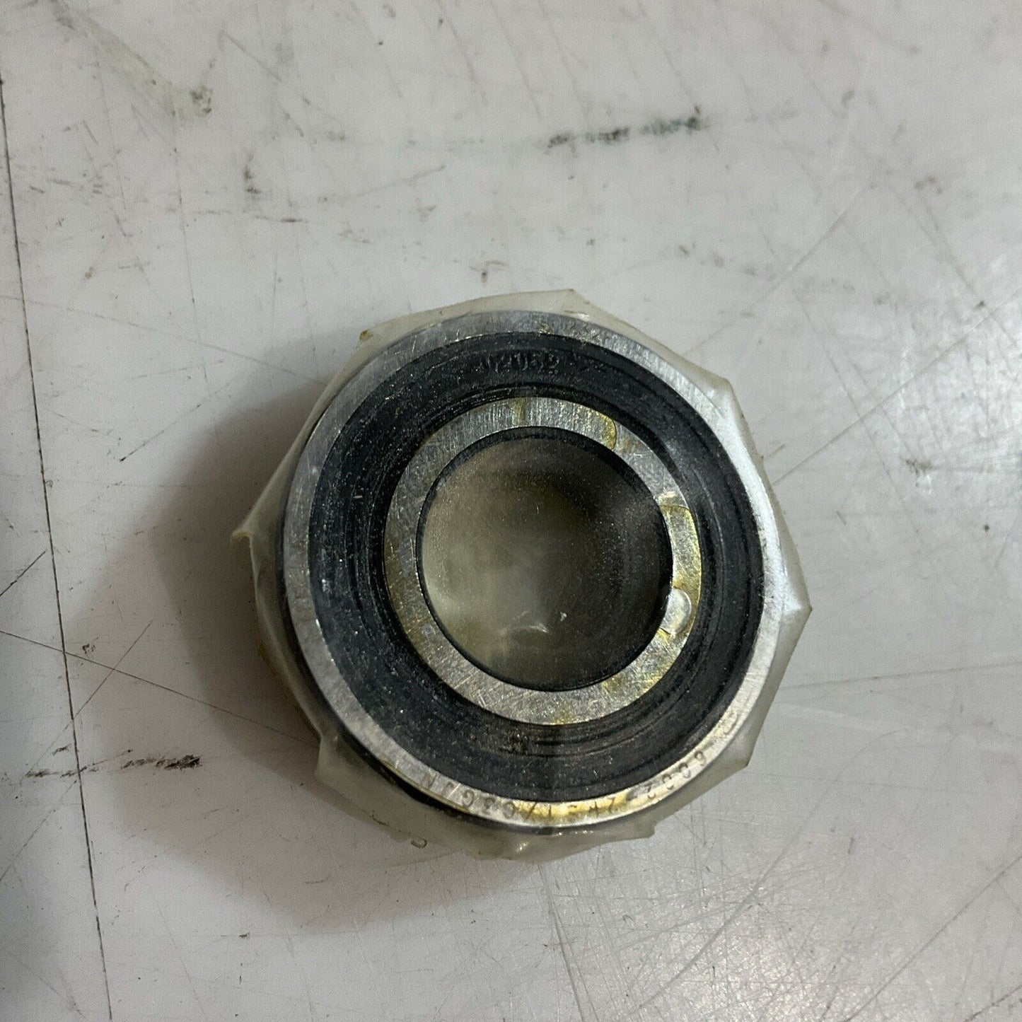 SKF 6002-2RSJEM DEEP GROOVE BALL BEARINGS LOT OF 3 U3S