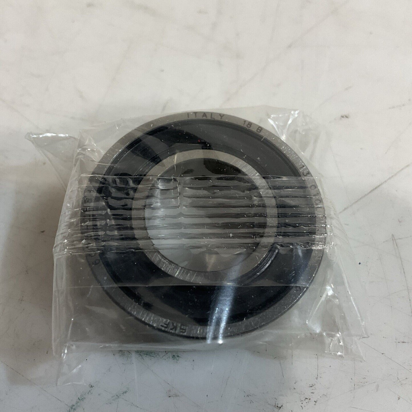 SKF 6003-2RSH DEEP GROOVE BALL BEARINGS LOT OF 6 U3S