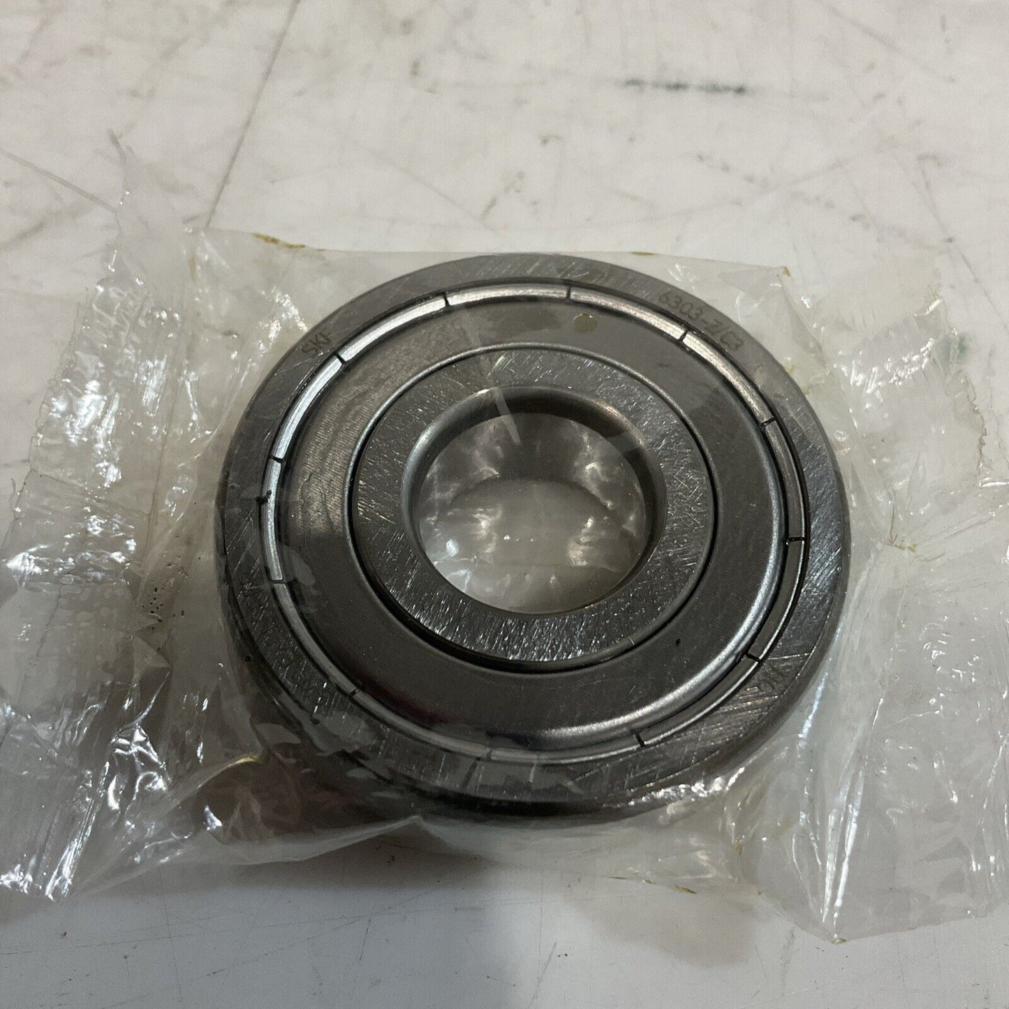 SKF 6303ZJEM SINGLE ROW BALL BEARINGS LOT OF 3 U3S