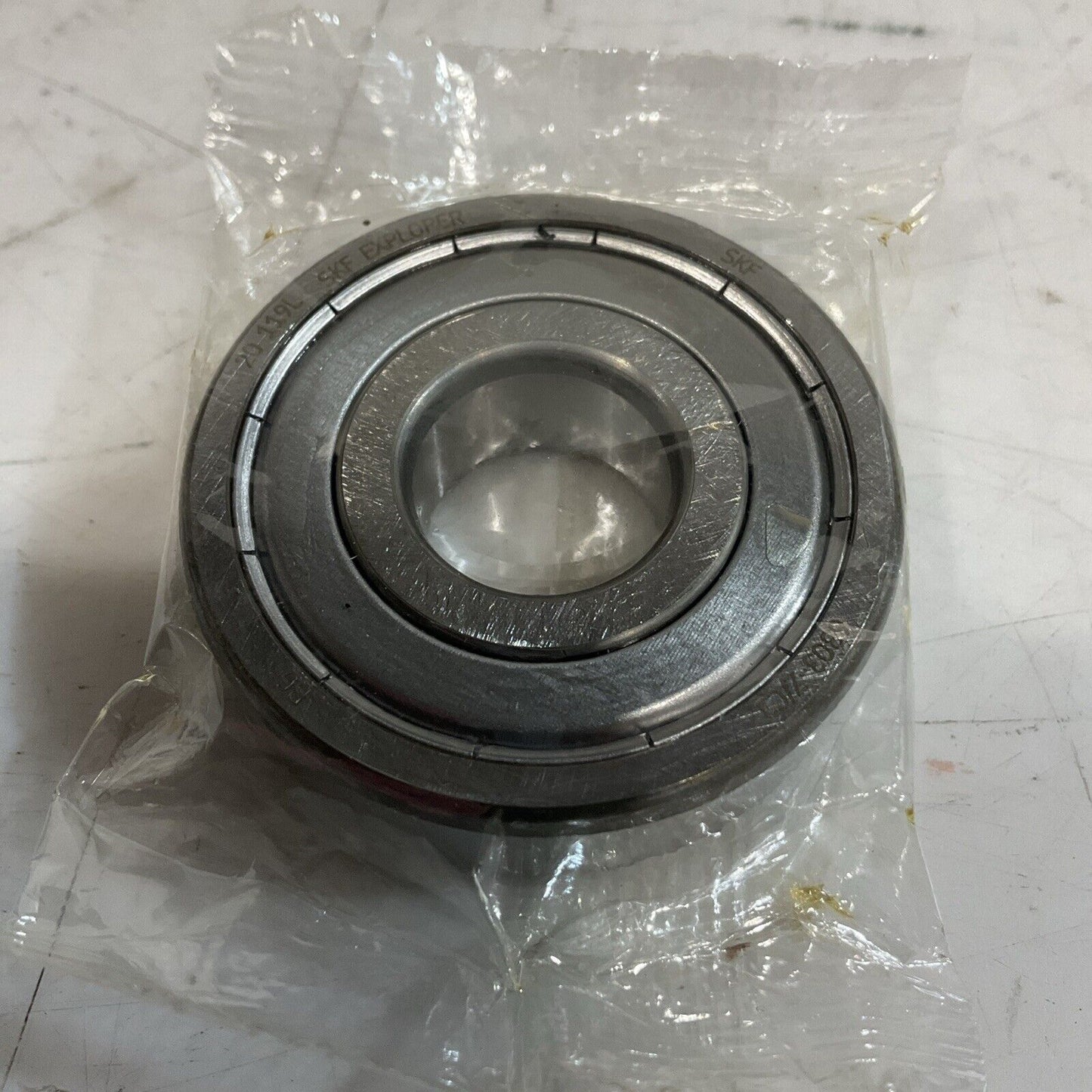 SKF 6303ZJEM SINGLE ROW BALL BEARINGS LOT OF 3 U3S
