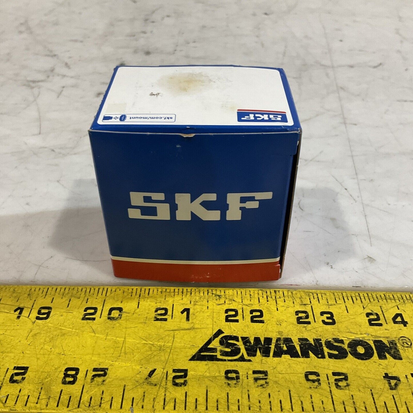 SKF H207 DEEP GROOVE BEARING LOT OF 2 U3S