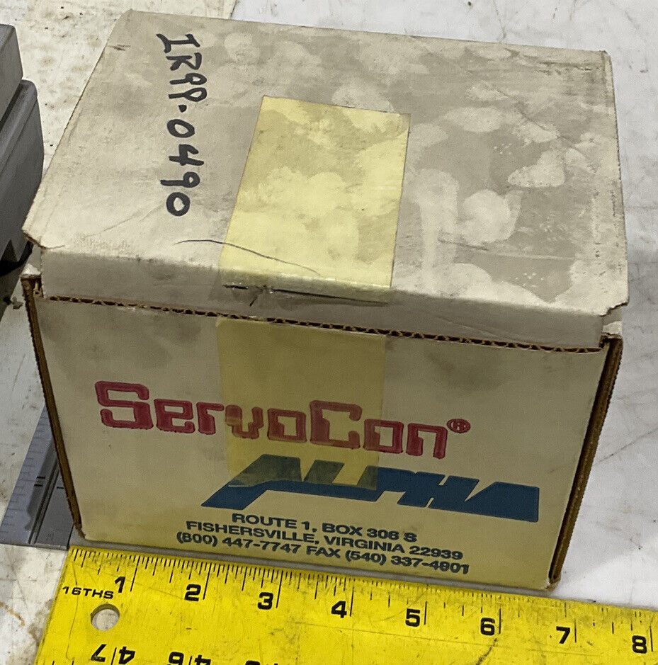 MOOG 76-185 M2021851 FLOW CONTROL HYDRAULIC SERVO VALVE 373