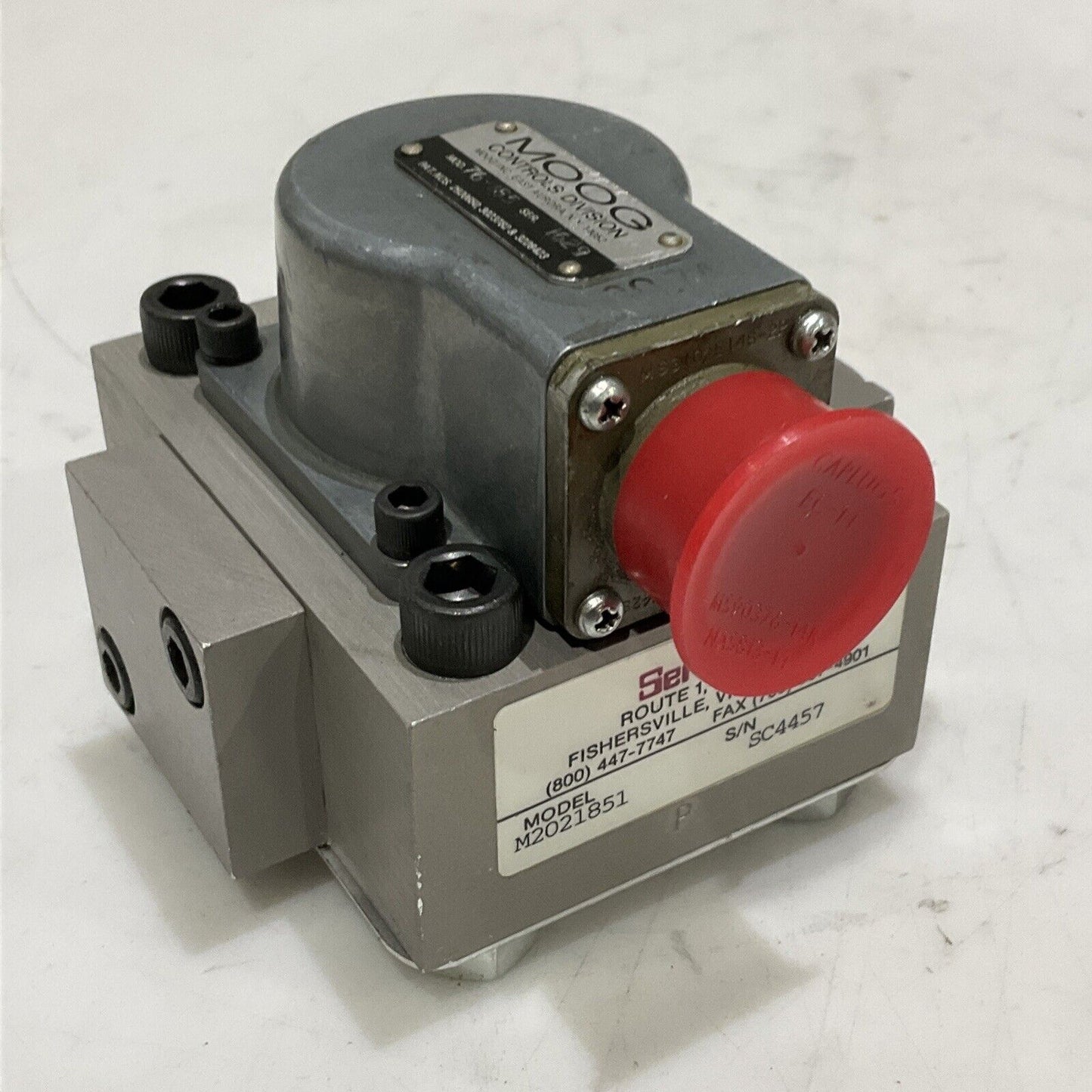 MOOG 76-185 M2021851 FLOW CONTROL HYDRAULIC SERVO VALVE 373