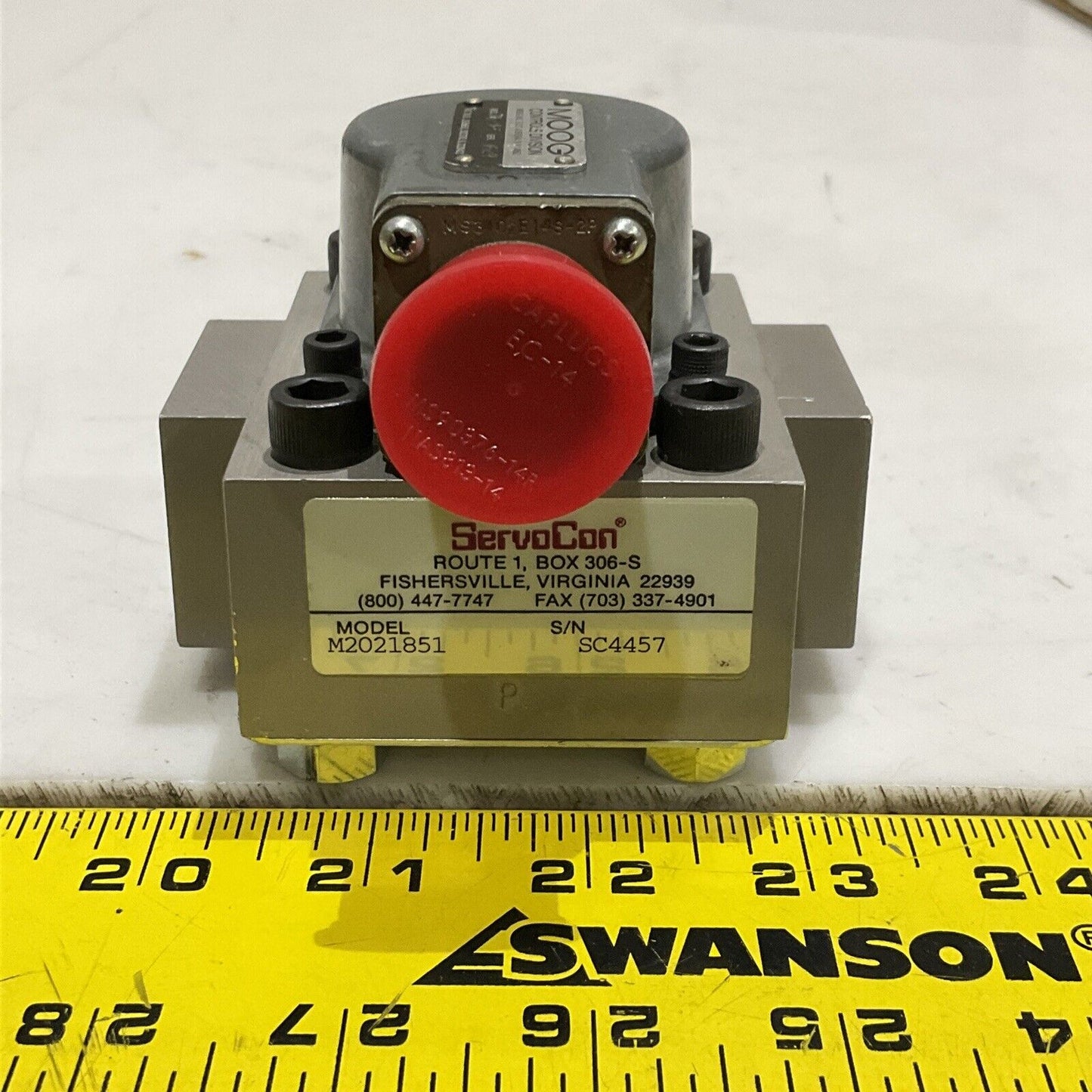 MOOG 76-185 M2021851 FLOW CONTROL HYDRAULIC SERVO VALVE 373