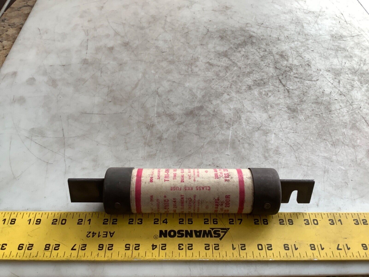 SHAWMUT TRS 200R TIME DELAY FUSE 200A 600VAC 444