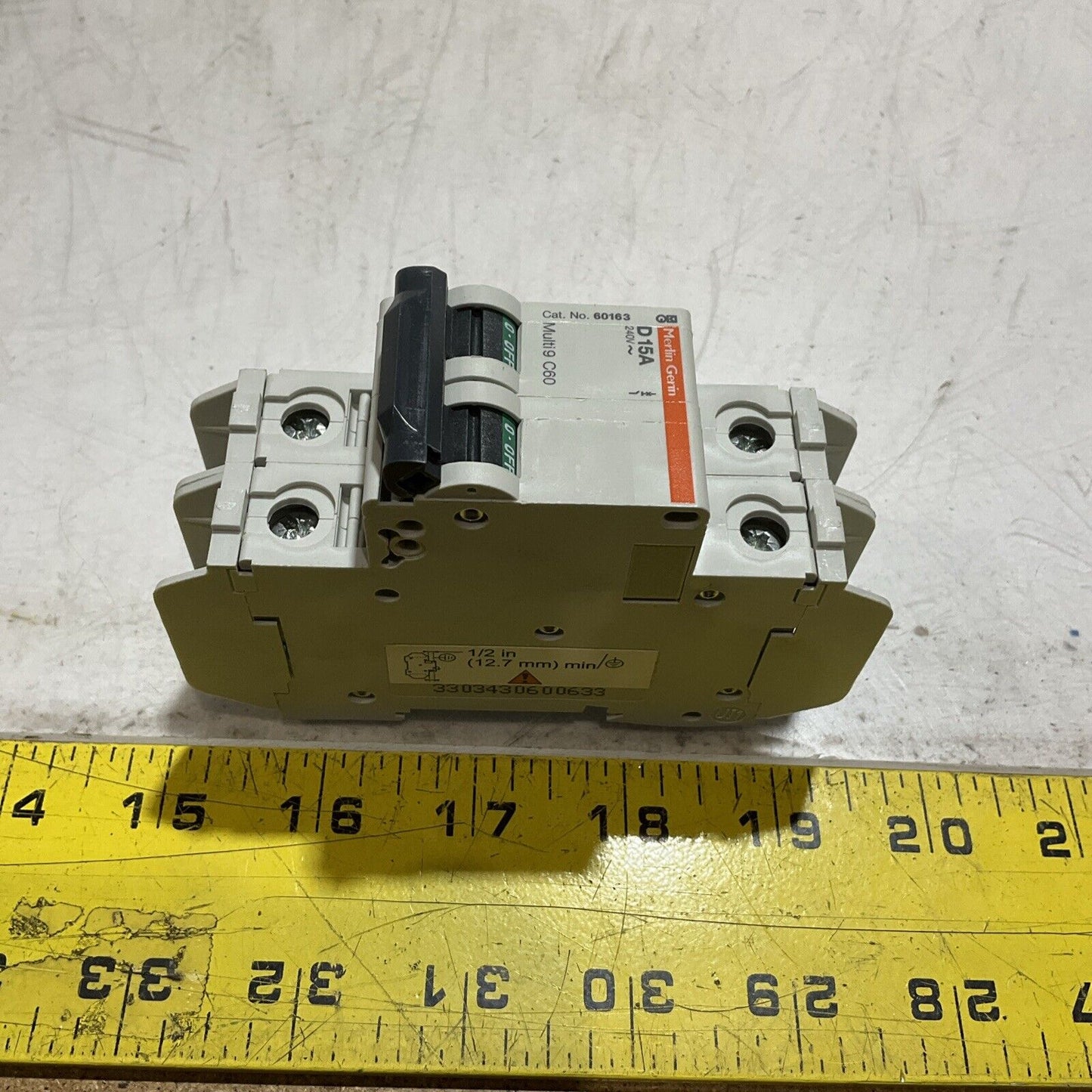 SQUARED D 60163 MINIATURE CIRCUIT BREAKER U3S
