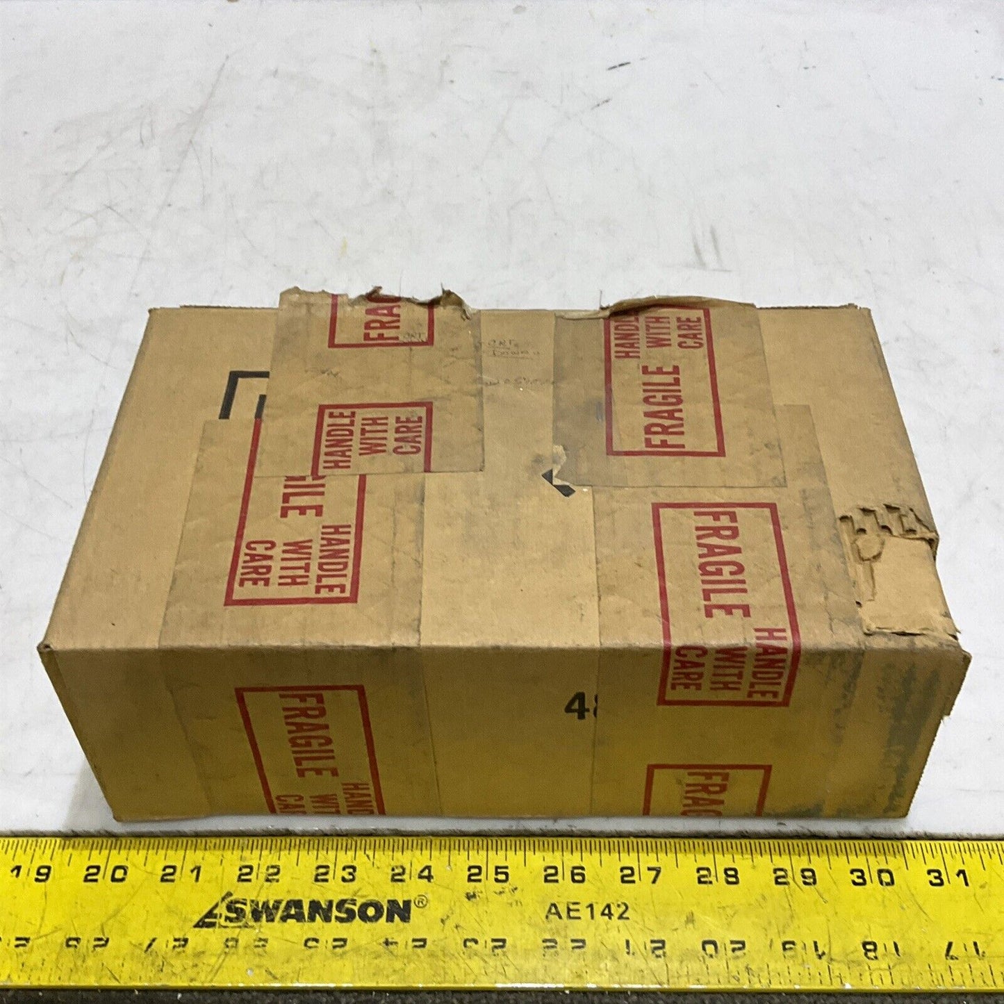 SQUARE D FH26030-AB 25473 CIRCUIT BREAKER 600/250V 2P 30A I-LINE I-75,000 373