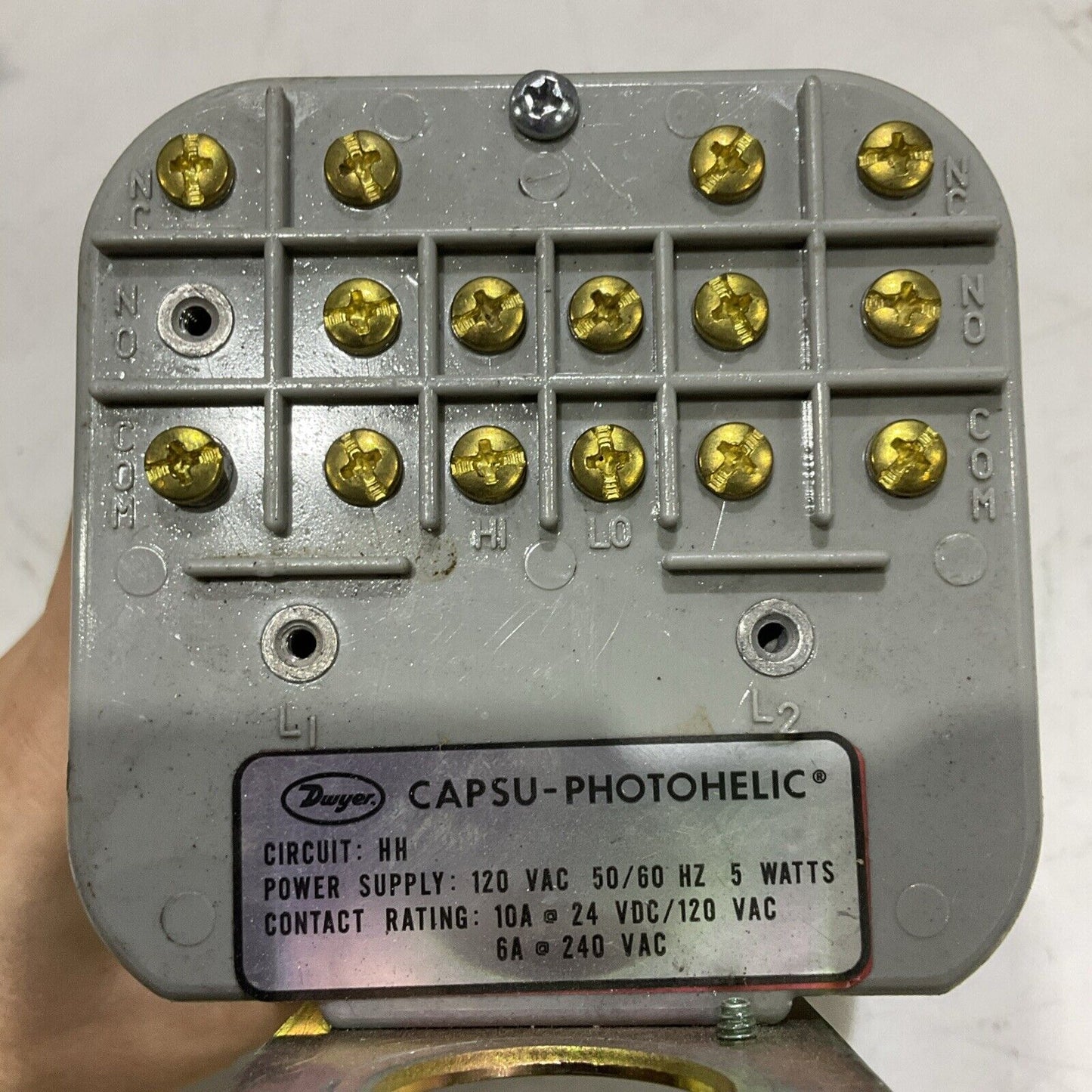 DWYER 43220 W07R CAPSU-PHOTOHELIC PRESSURE SWITCH GAUGE SERIES 4300 500 PSIG