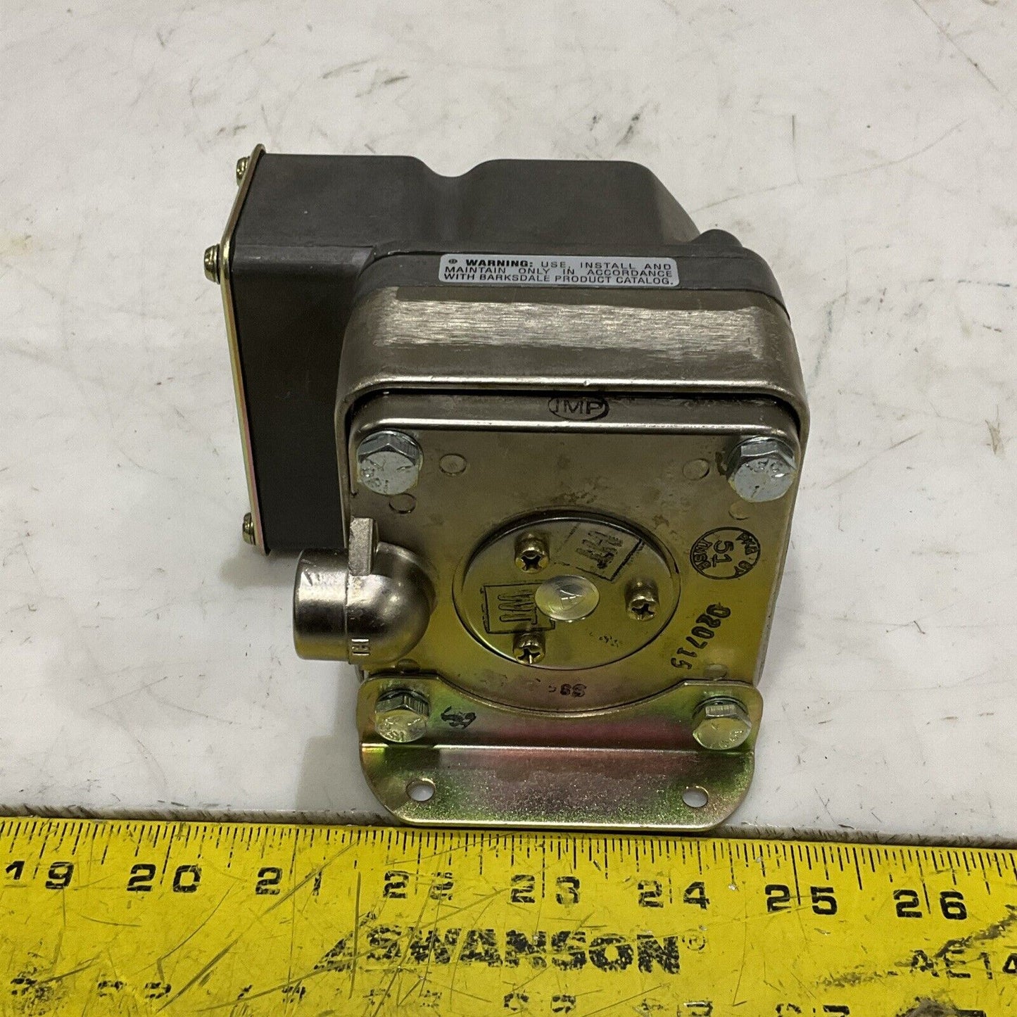 BARKSDALE DPD2T-H18SS PRESSURE VACUUM SWITCH 60 PSI 4.14 BAR