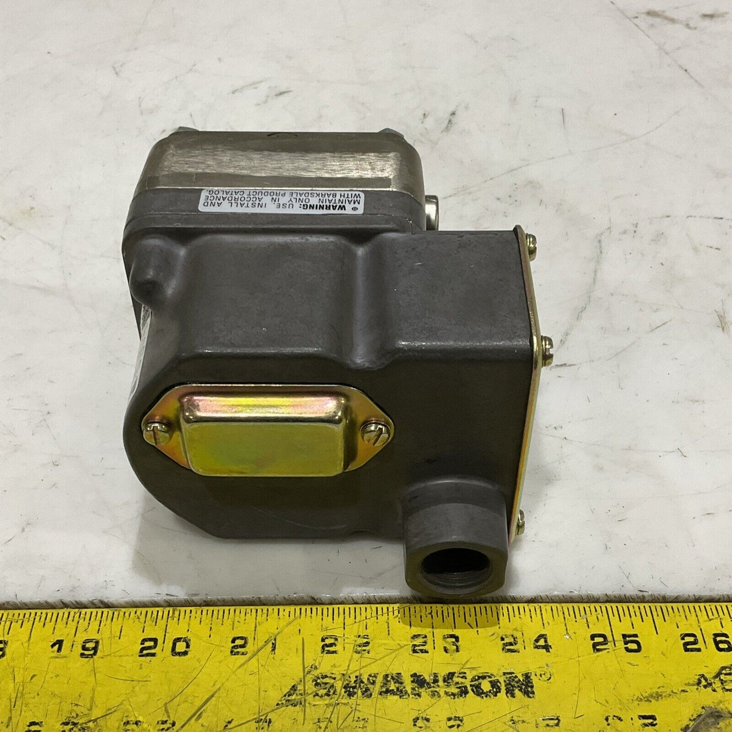 BARKSDALE DPD2T-H18SS PRESSURE VACUUM SWITCH 60 PSI 4.14 BAR