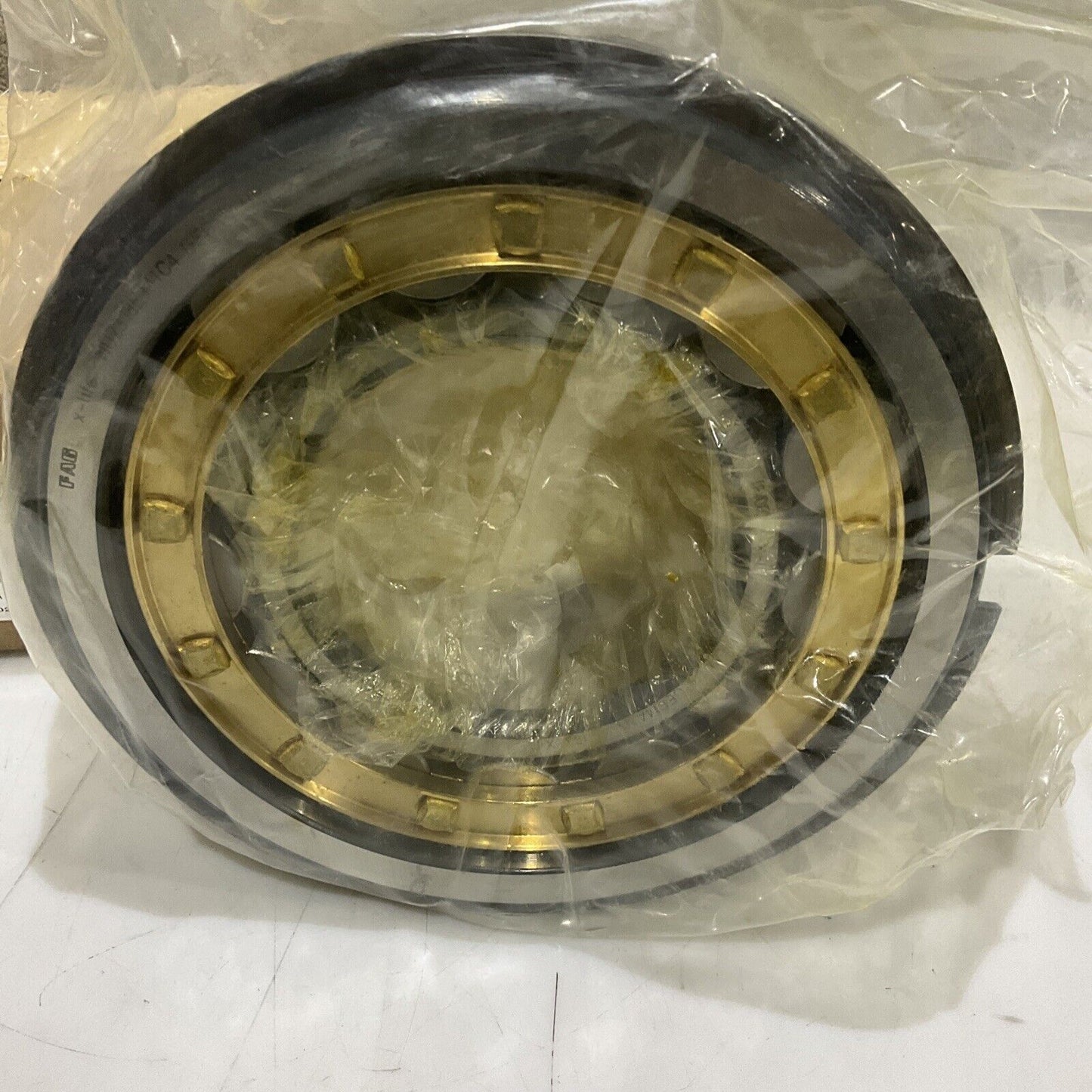 FAG NU2318E.M1C4 NU2318EMC4NGR CYL ROLLER BEARING 3.5433 ID 7.4803 OD 373