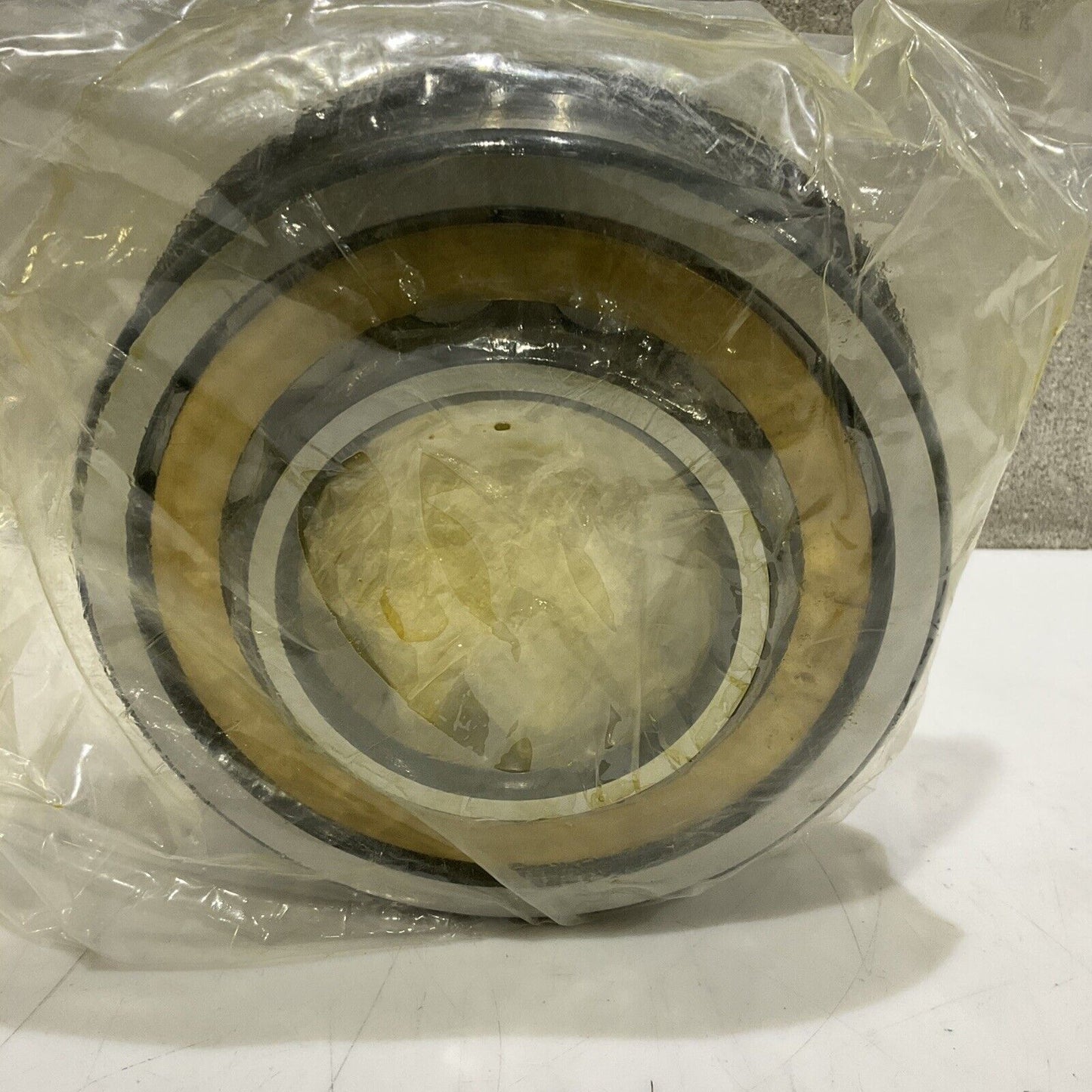 FAG NU2318E.M1C4 NU2318EMC4NGR CYL ROLLER BEARING 3.5433 ID 7.4803 OD 373