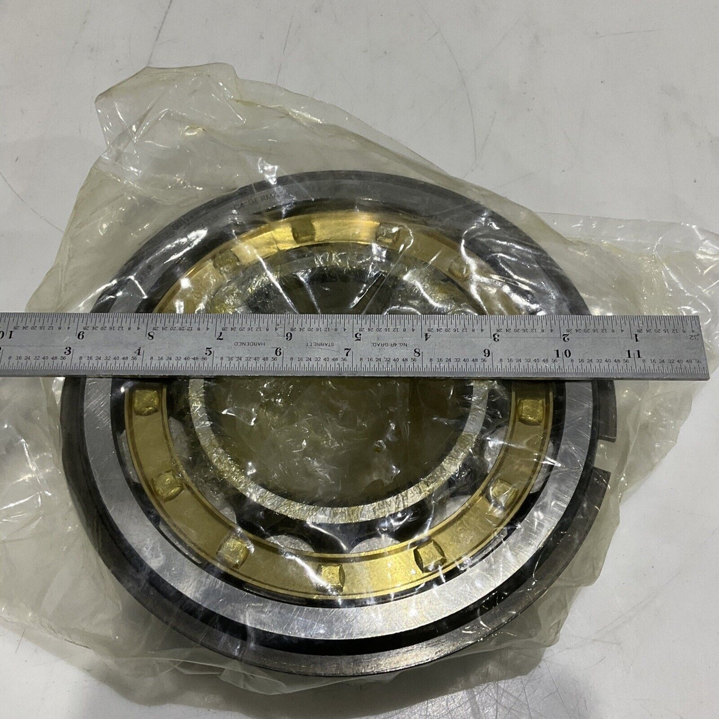FAG NU2318E.M1C4 NU2318EMC4NGR CYL ROLLER BEARING 3.5433 ID 7.4803 OD 373