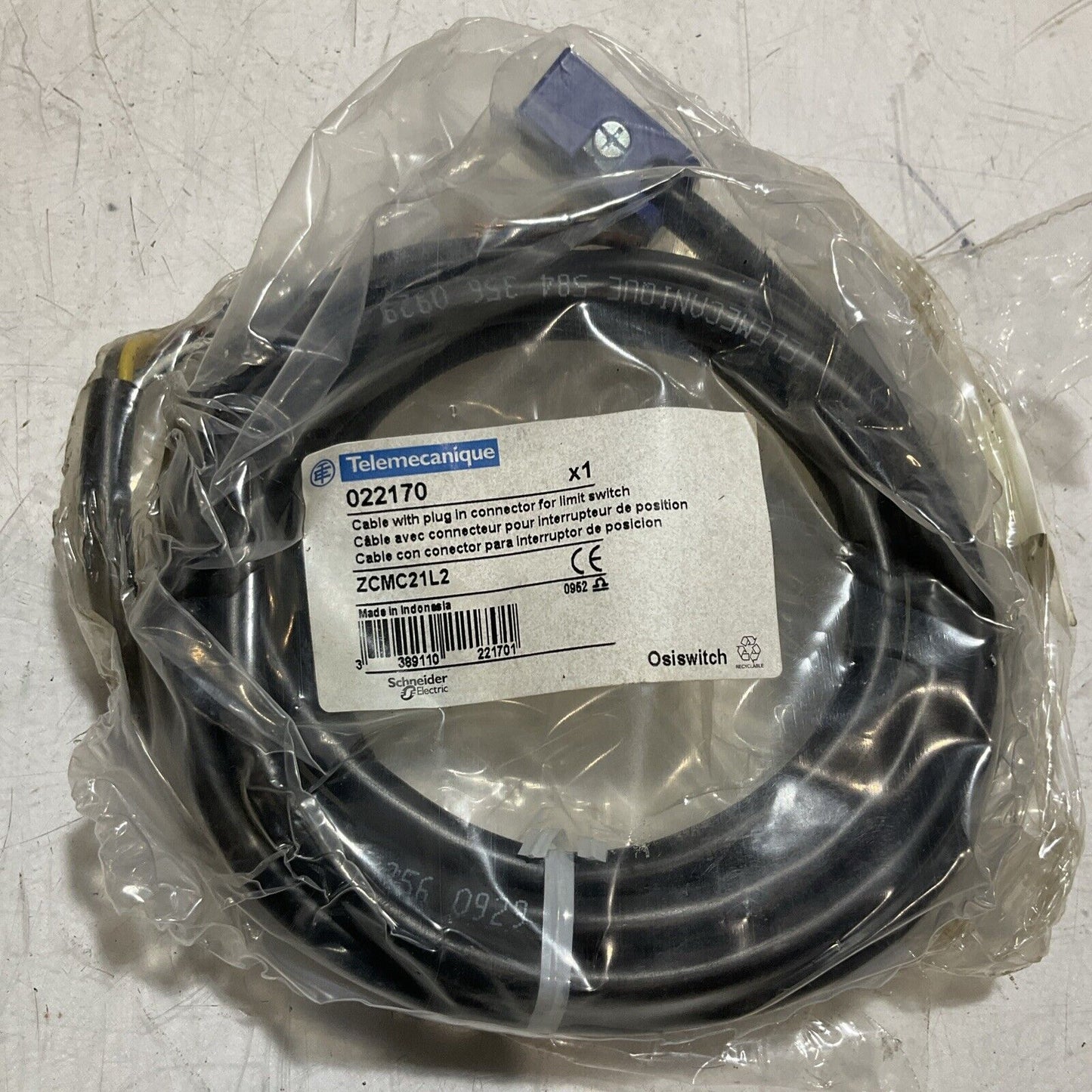TELEMECANIQUE 022170 CABLE WITH PLUG IN CONNECTOR FOR LIMIT SWITCH U3S
