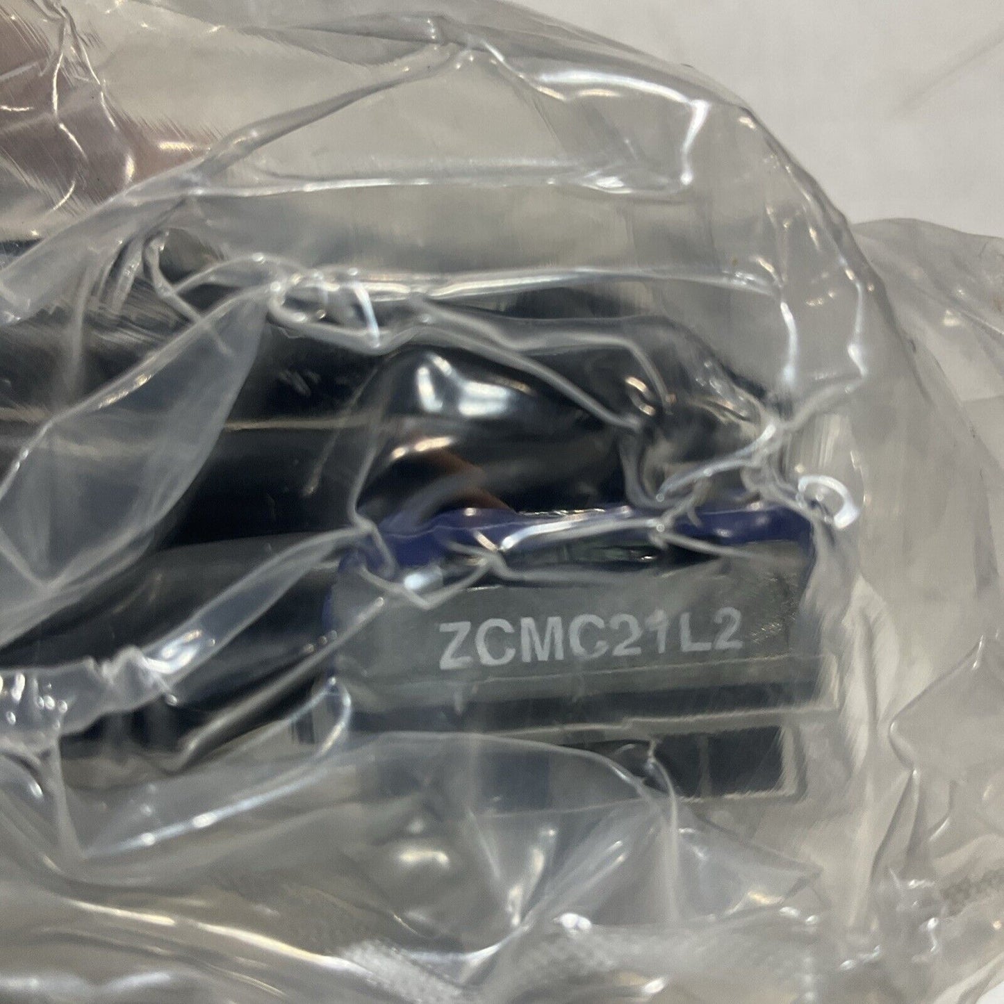 TELEMECANIQUE 022170 CABLE WITH PLUG IN CONNECTOR FOR LIMIT SWITCH U3S