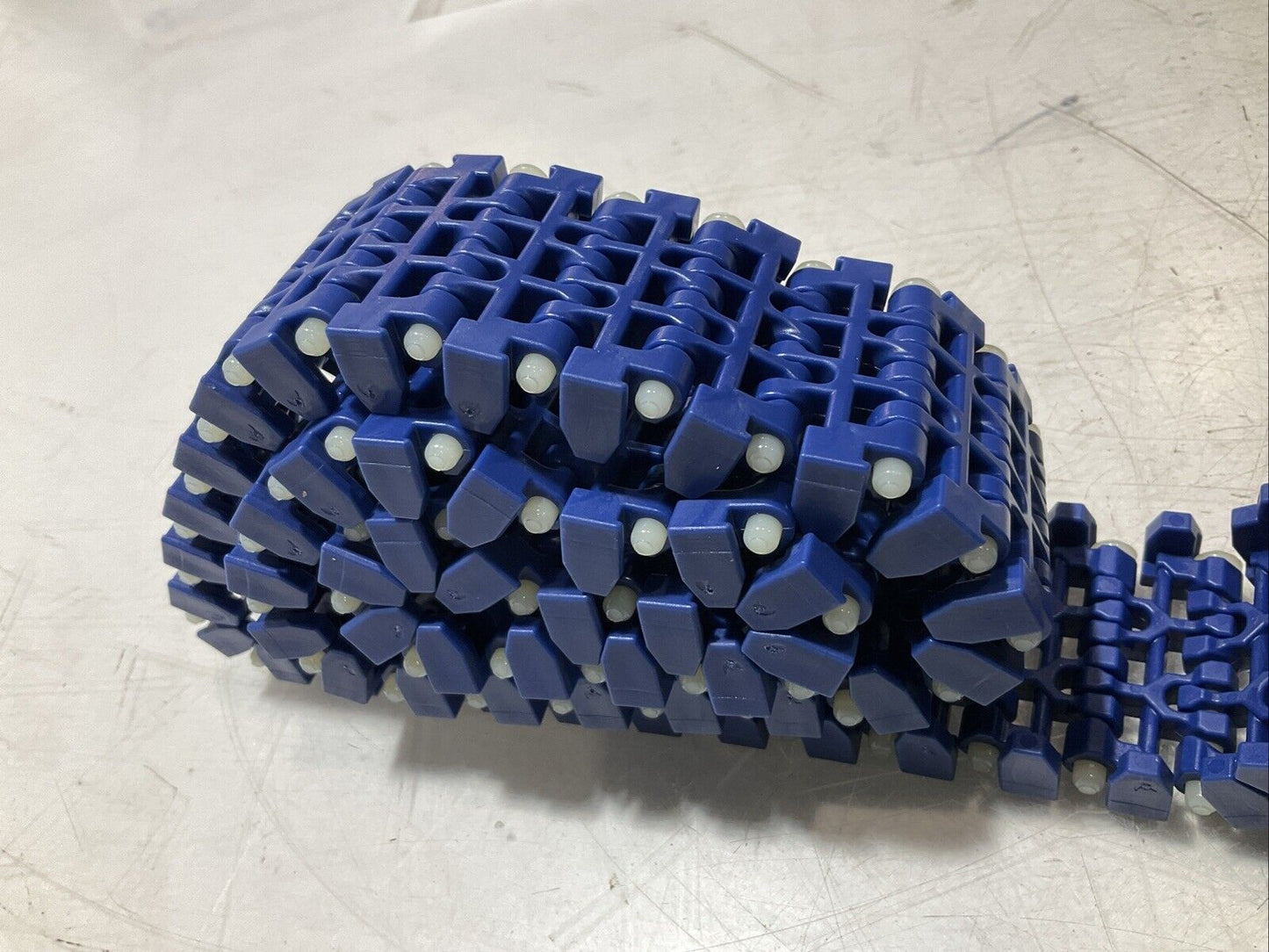 INTRALOX SER 1100 BLUE FLUSH GRID BELT TABBED L=1262 LOT OF 2 U3S