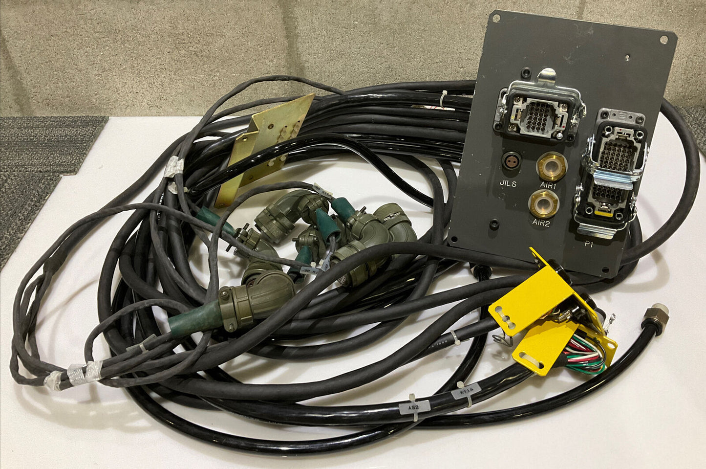 FANUC A05B-1309-H203 CABLE ASSEMBLY WITH CONNECTORS 678