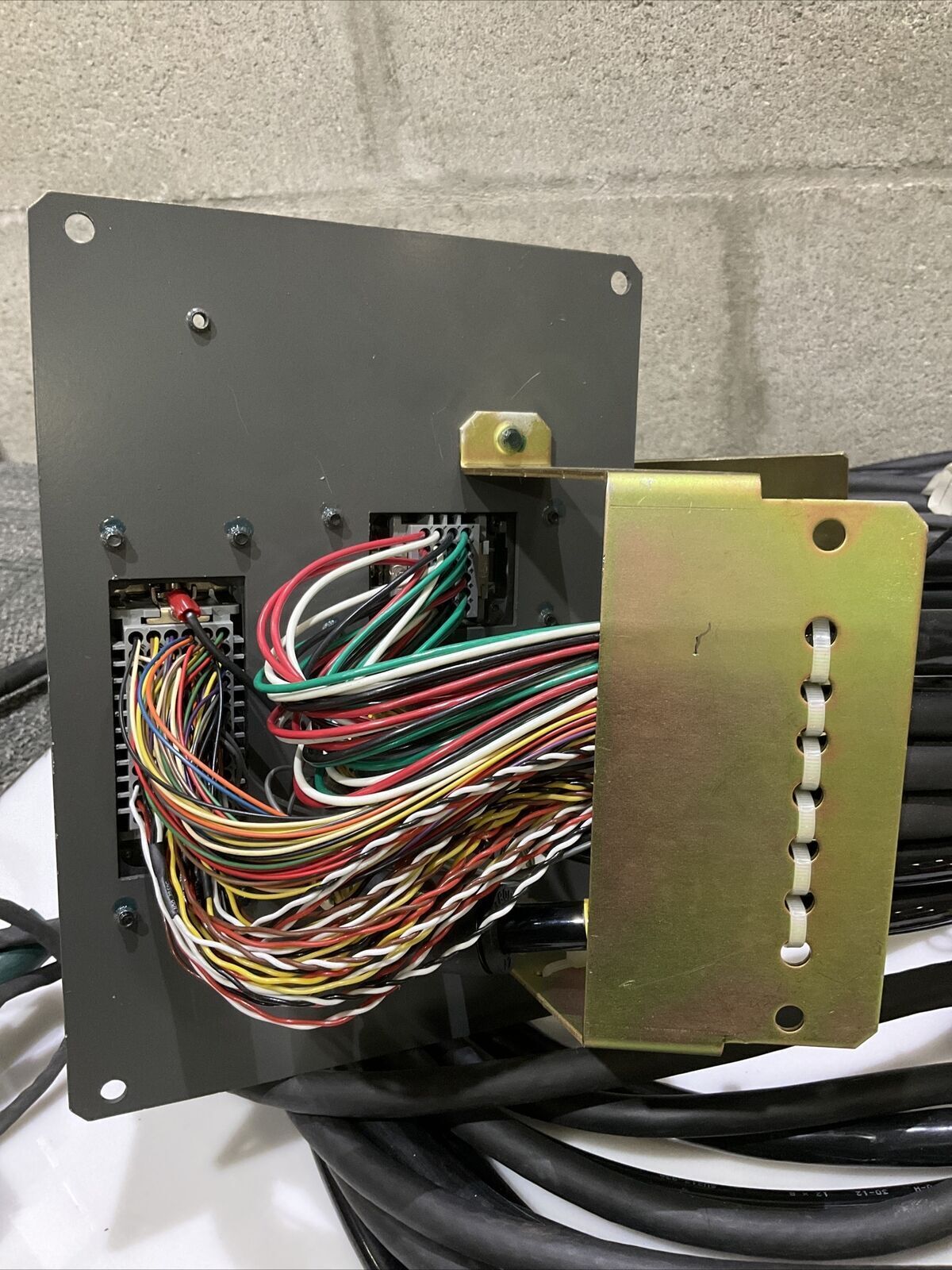 FANUC A05B-1309-H203 CABLE ASSEMBLY WITH CONNECTORS 678