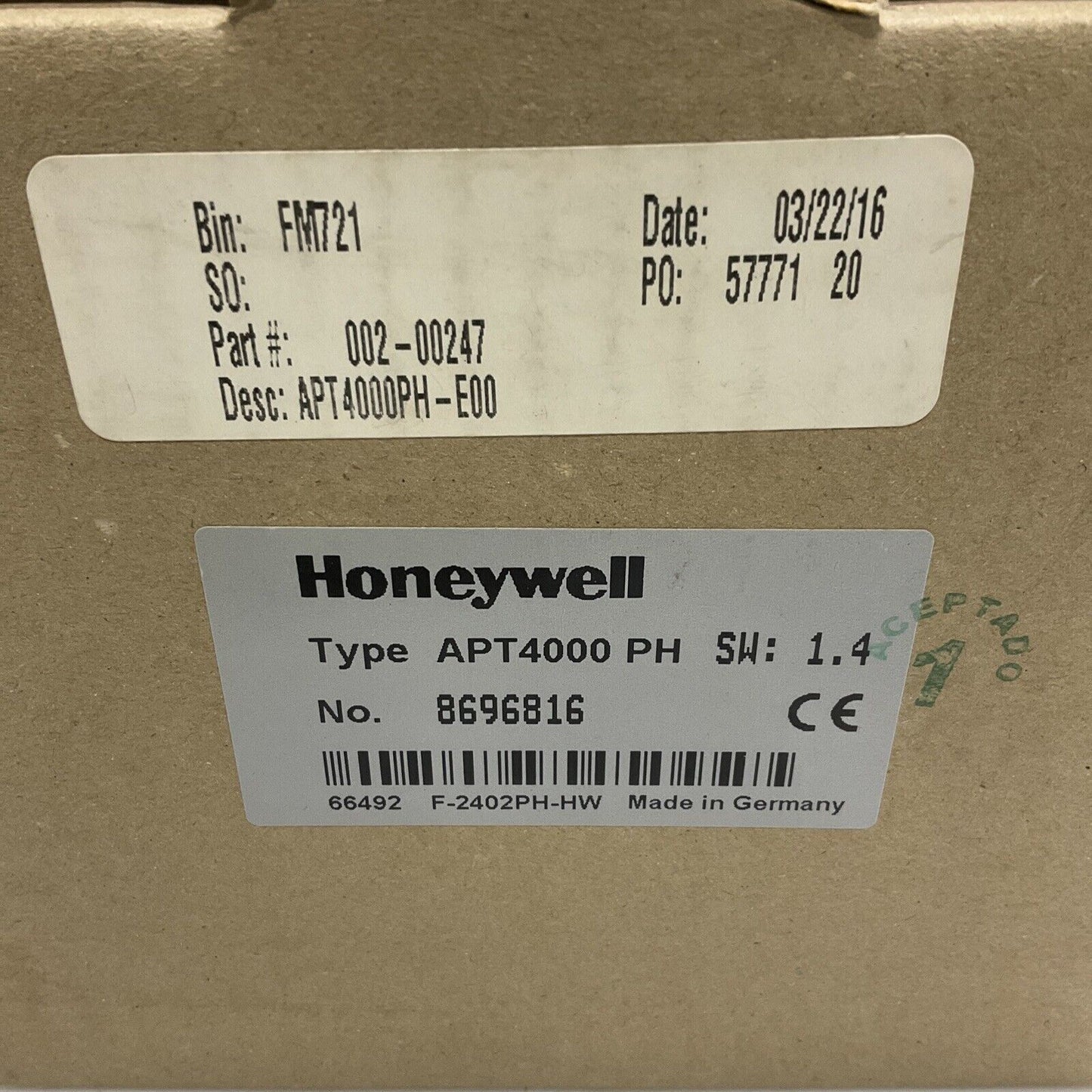 HONEYWELL APT4000PH 8696815 PH ANALYZERS TRANSMITTER 24/230V 45/65HZ 5 VA 555