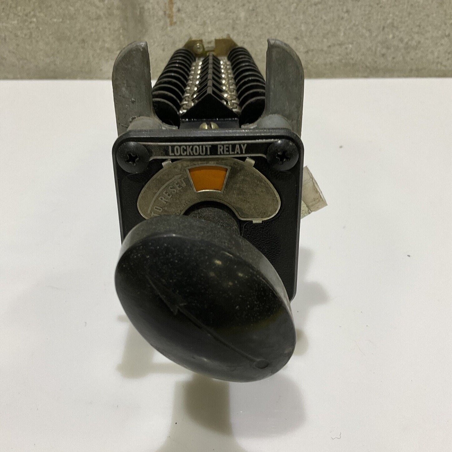 GENERAL ELECTRIC 12HEA61C218X2 AUXILIARY RELAY 250V DC 678
