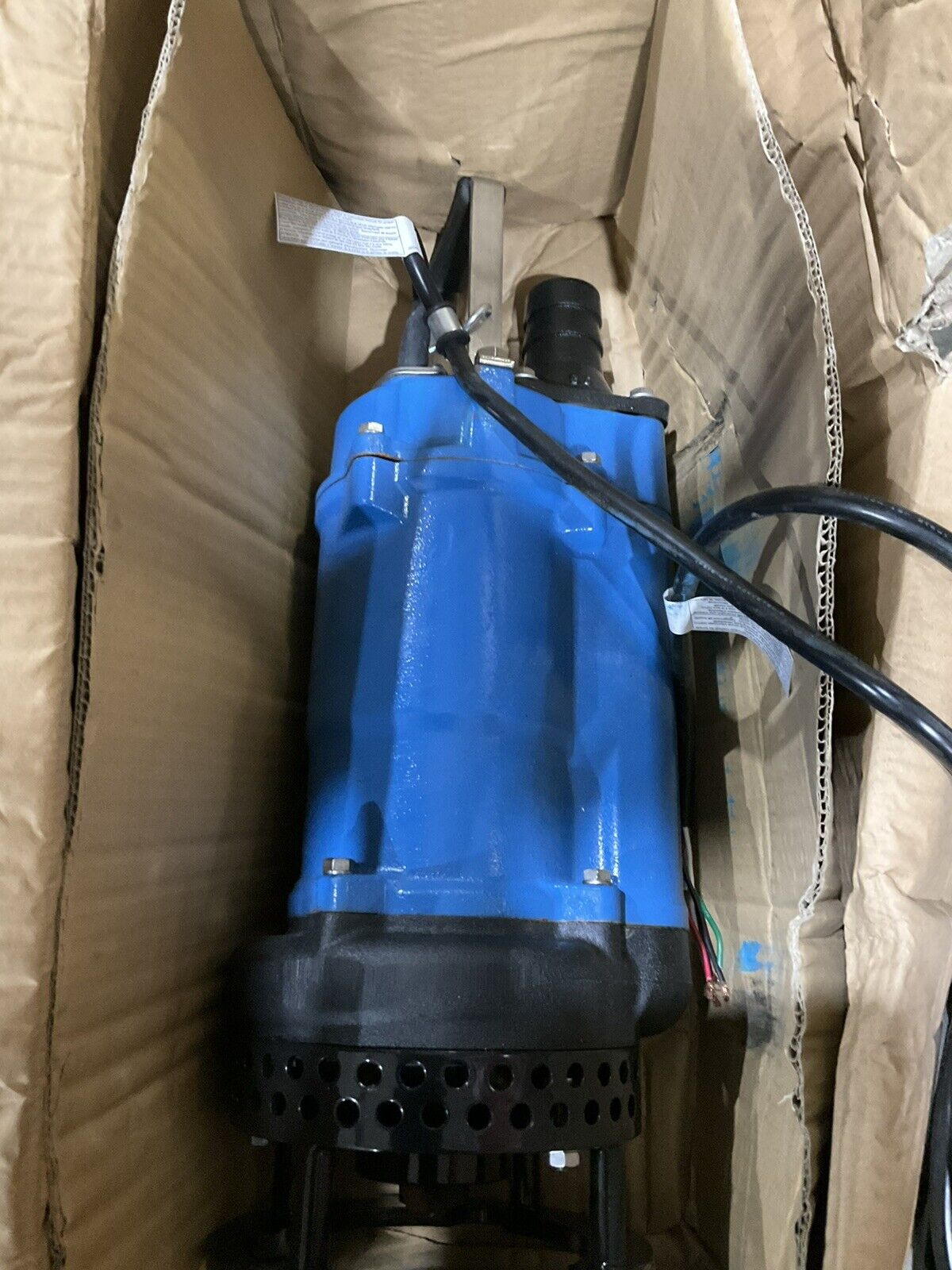 TOYO 2" 21688517001 DL-3B SUBMERSIBLE PUMP 474
