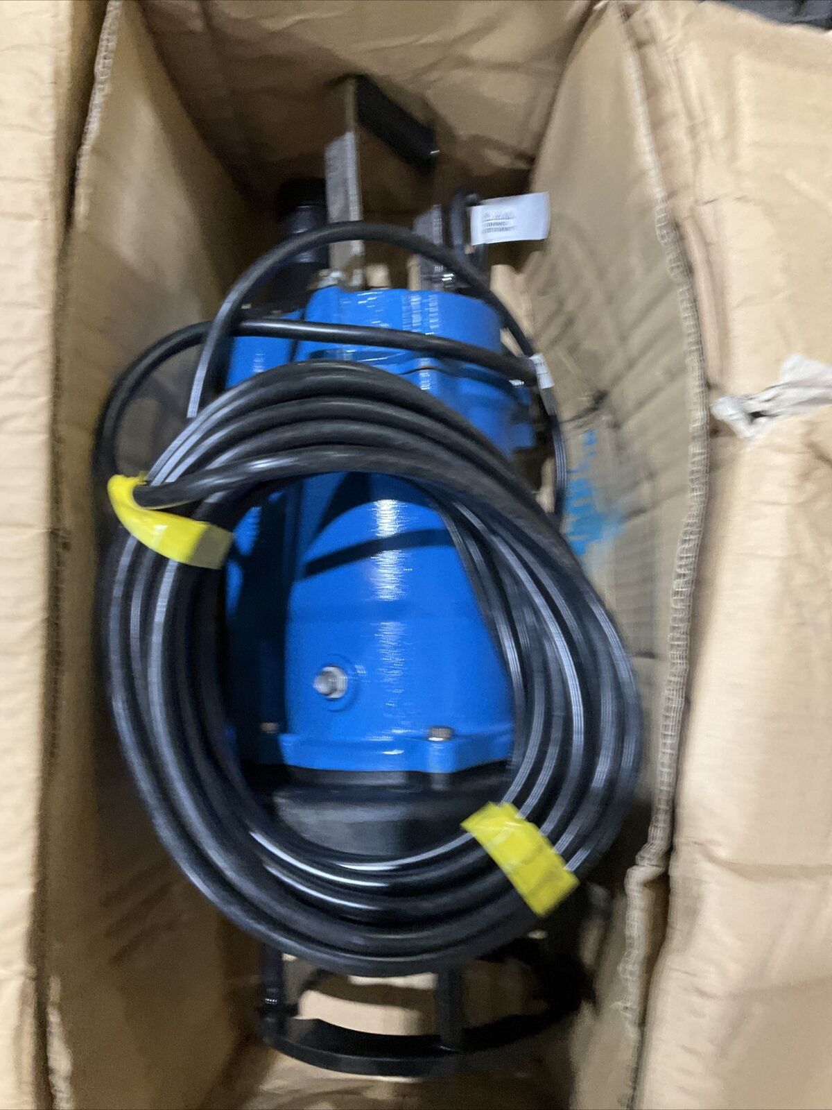TOYO 2" 21688517001 DL-3B SUBMERSIBLE PUMP 474