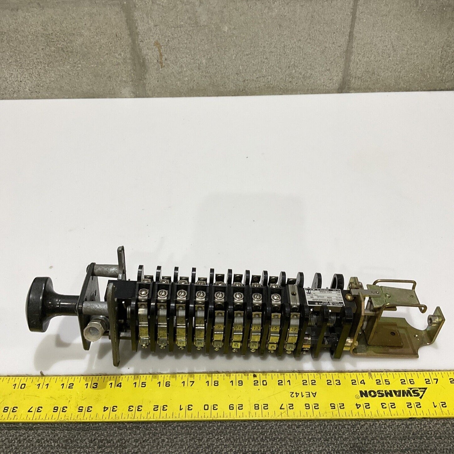 GENERAL ELECTRIC 12HEA61C218X2 AUXILIARY RELAY 250V DC 678
