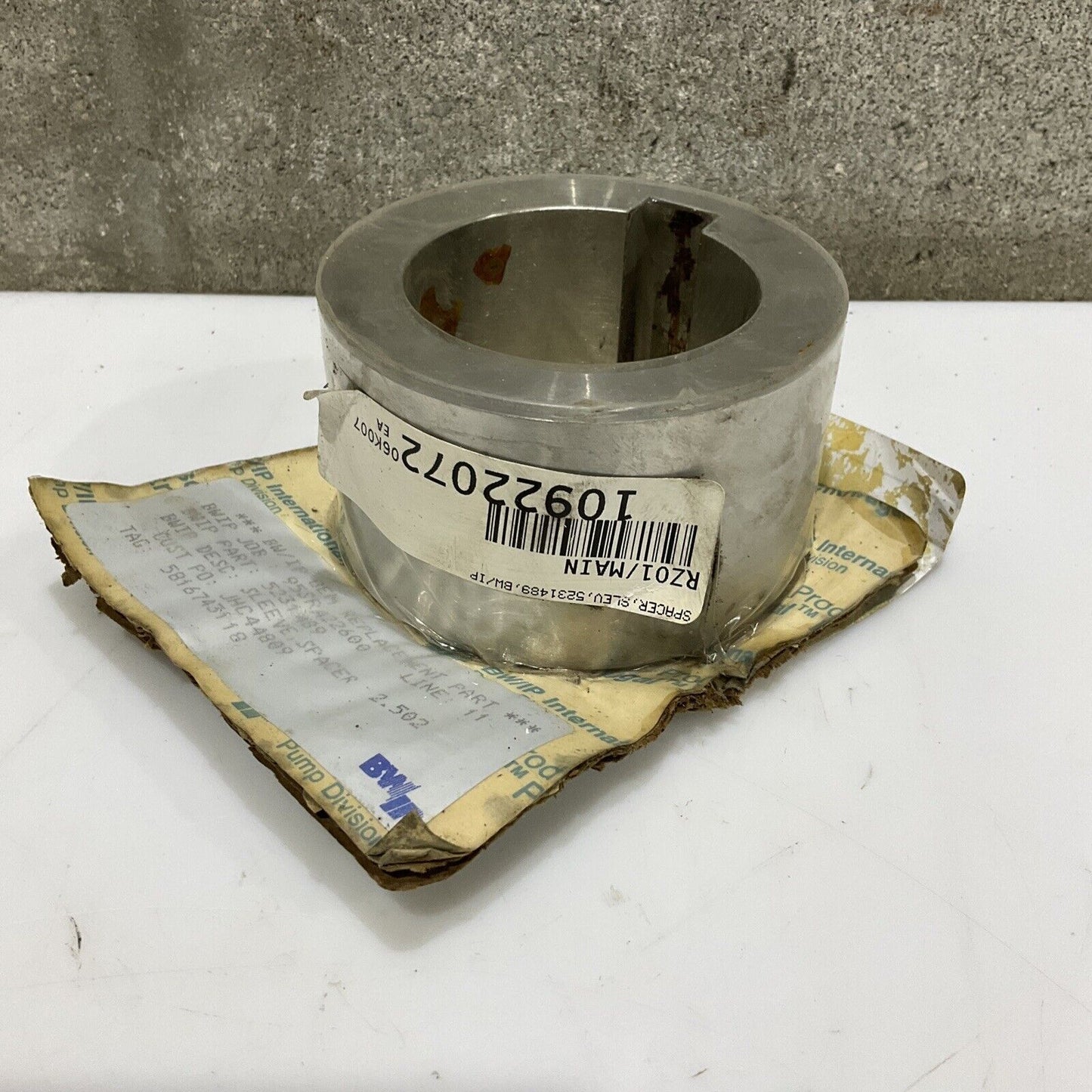 BWIP 5231489 SLEEVE SPACER 678