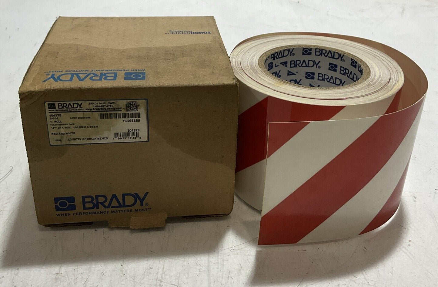 BRADY 104378B-514 1/ROLL TOUGHSTRIPE TAPE 4WX100L 101.6MMX30.5 RED & WHITE U3S