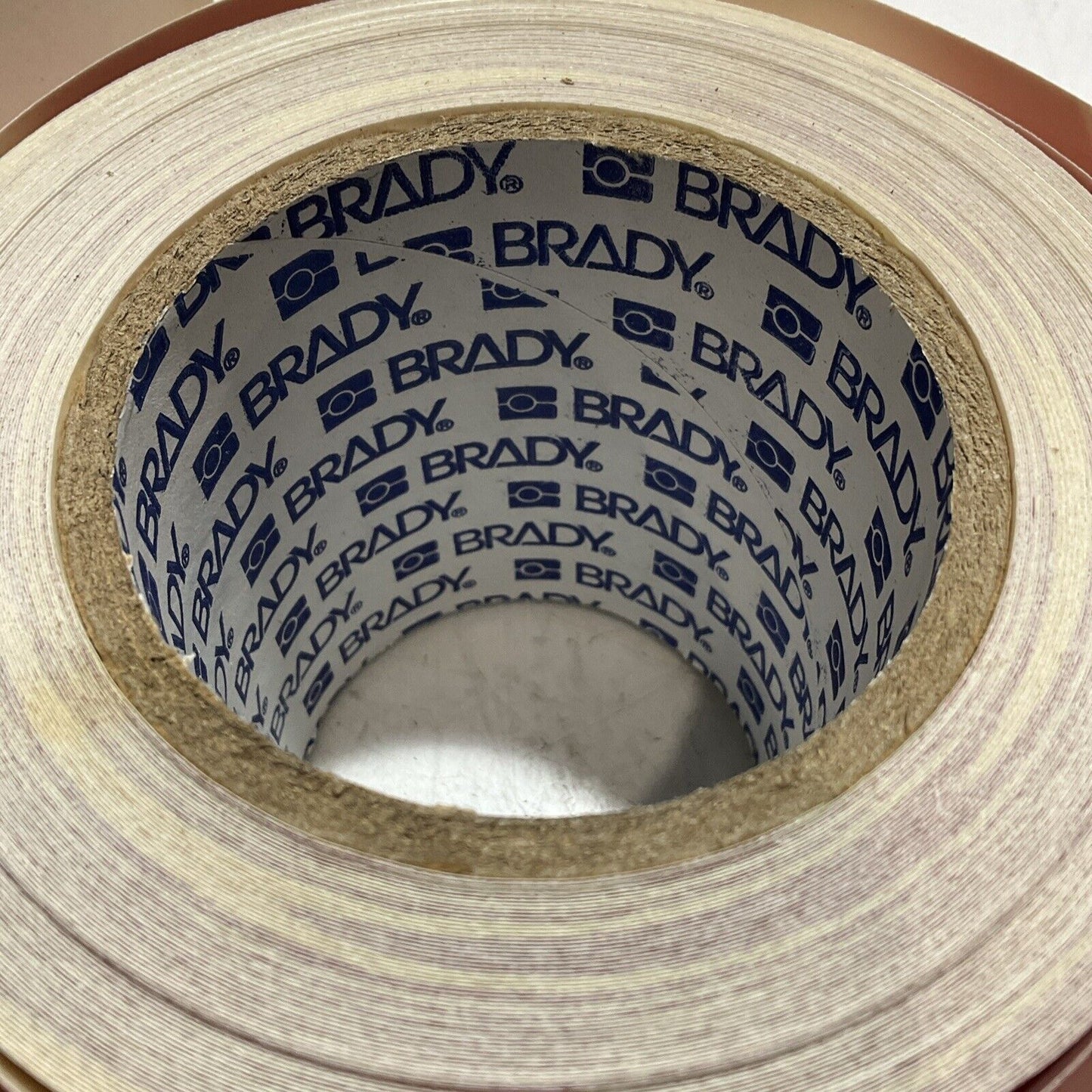BRADY 104378B-514 1/ROLL TOUGHSTRIPE TAPE 4WX100L 101.6MMX30.5 RED & WHITE U3S