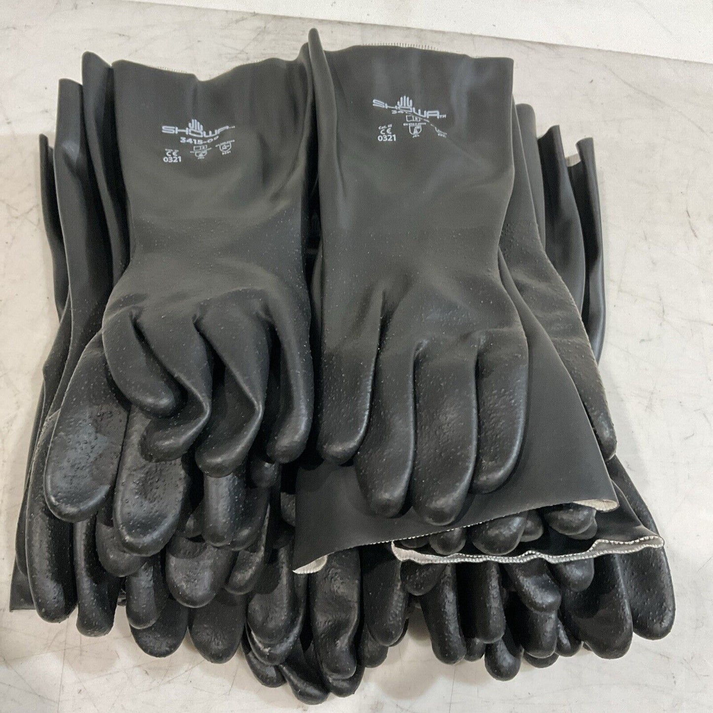 SHOWA 3415-09 BLACK CHEMICAL RESISTANT GLOVES SIZE 9-M LOT OF 12(DOZEN) K9S