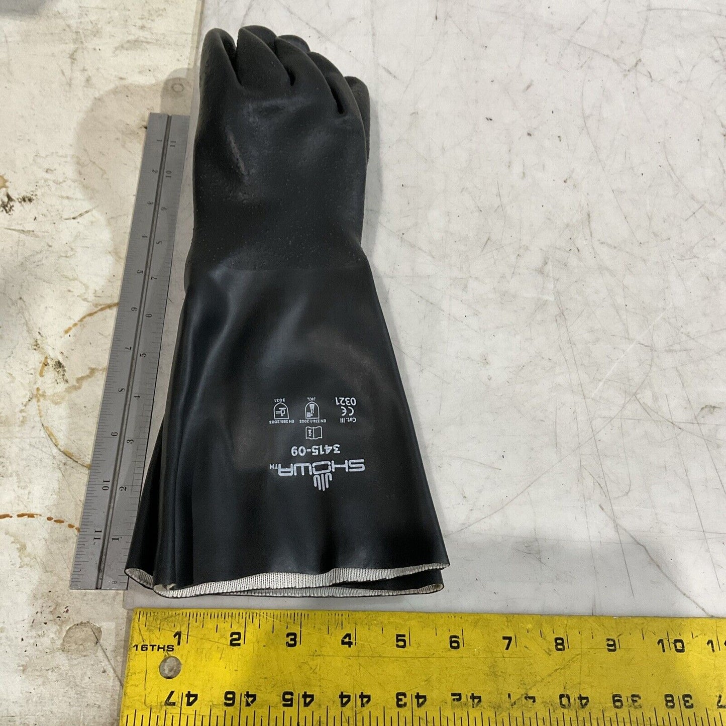 SHOWA 3415-09 BLACK CHEMICAL RESISTANT GLOVES SIZE 9-M LOT OF 12(DOZEN) K9S