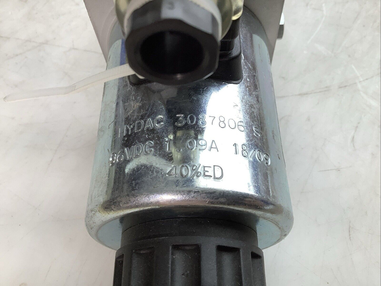 SKF PE-4-40+429 ELECTROMAGNETIC PISTON PUMP 115VAC 50/60HZ