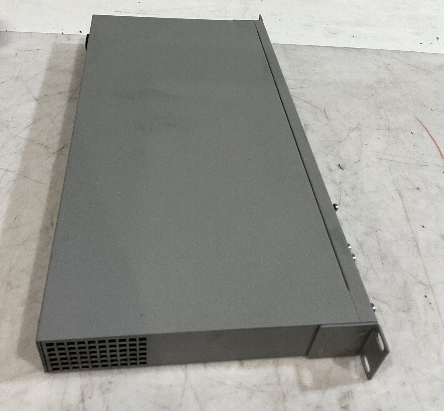 ALLIED TELESYN AT-8024M 10BASED-T100BASE-TX FAST SWITCH 240VAC T9A