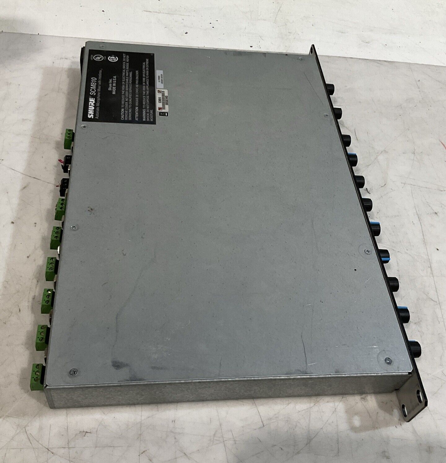 SURE SCM810 AUTOMATIC MICROPHONE MIXER WITH INTELLIMIX 120VAC 50/60HZ T9A
